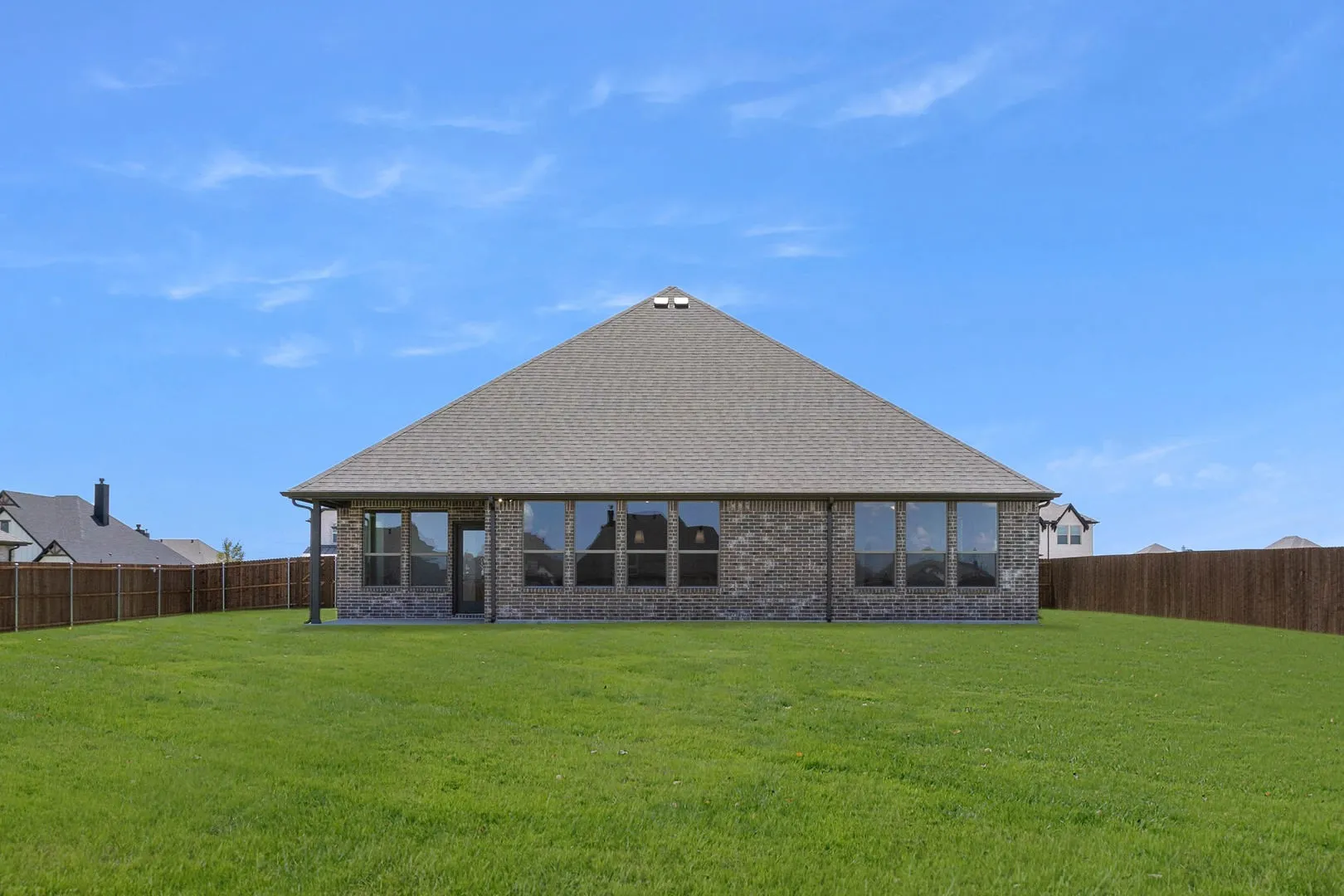 DFW-Coyote Crossing-Concept 2622-112 Golden Jackal Court-Back-Risewell Homes-2