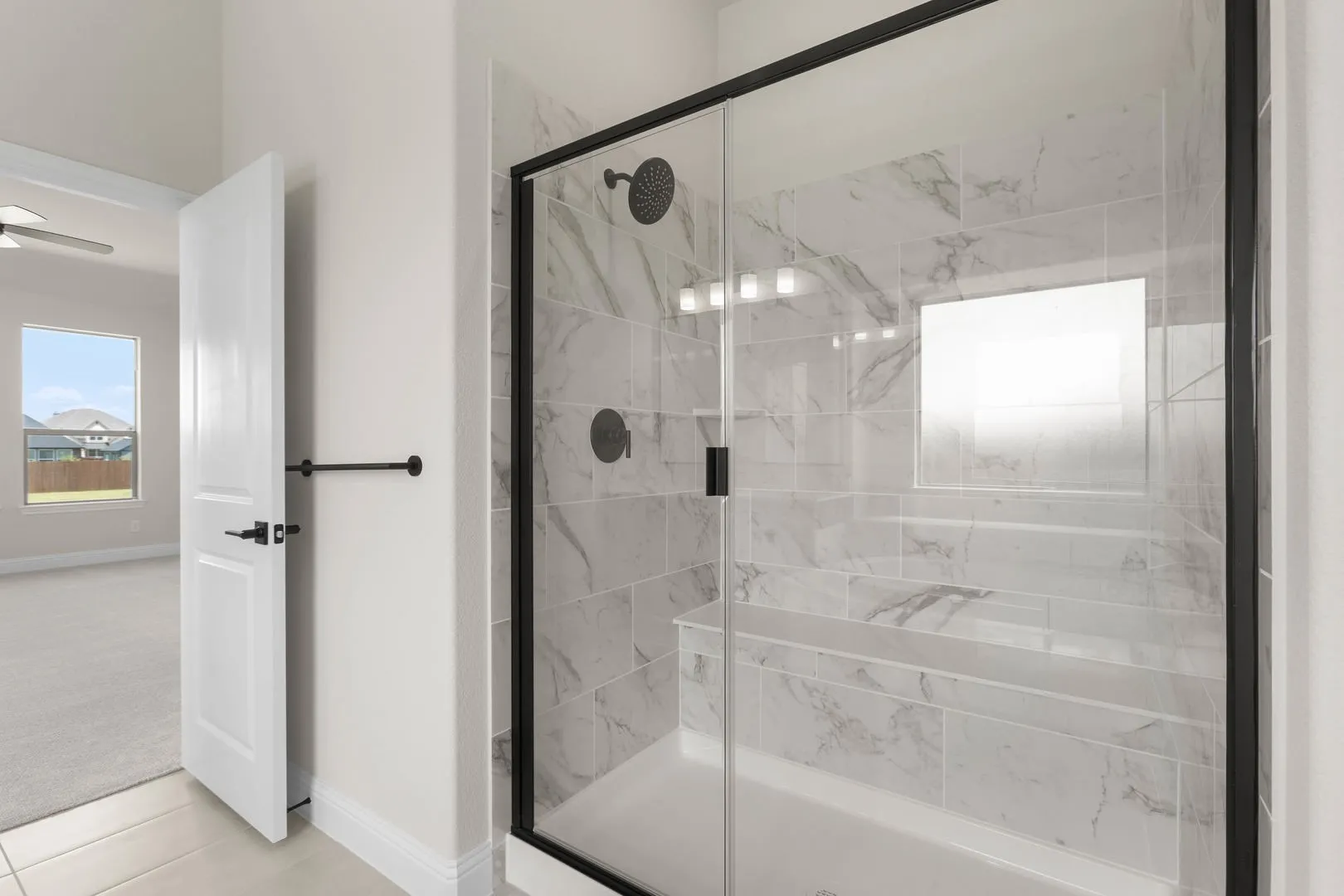 DFW-Coyote Crossing-Concept 2622-112 Golden Jackal Court-Primary Suite-Risewell Homes-5