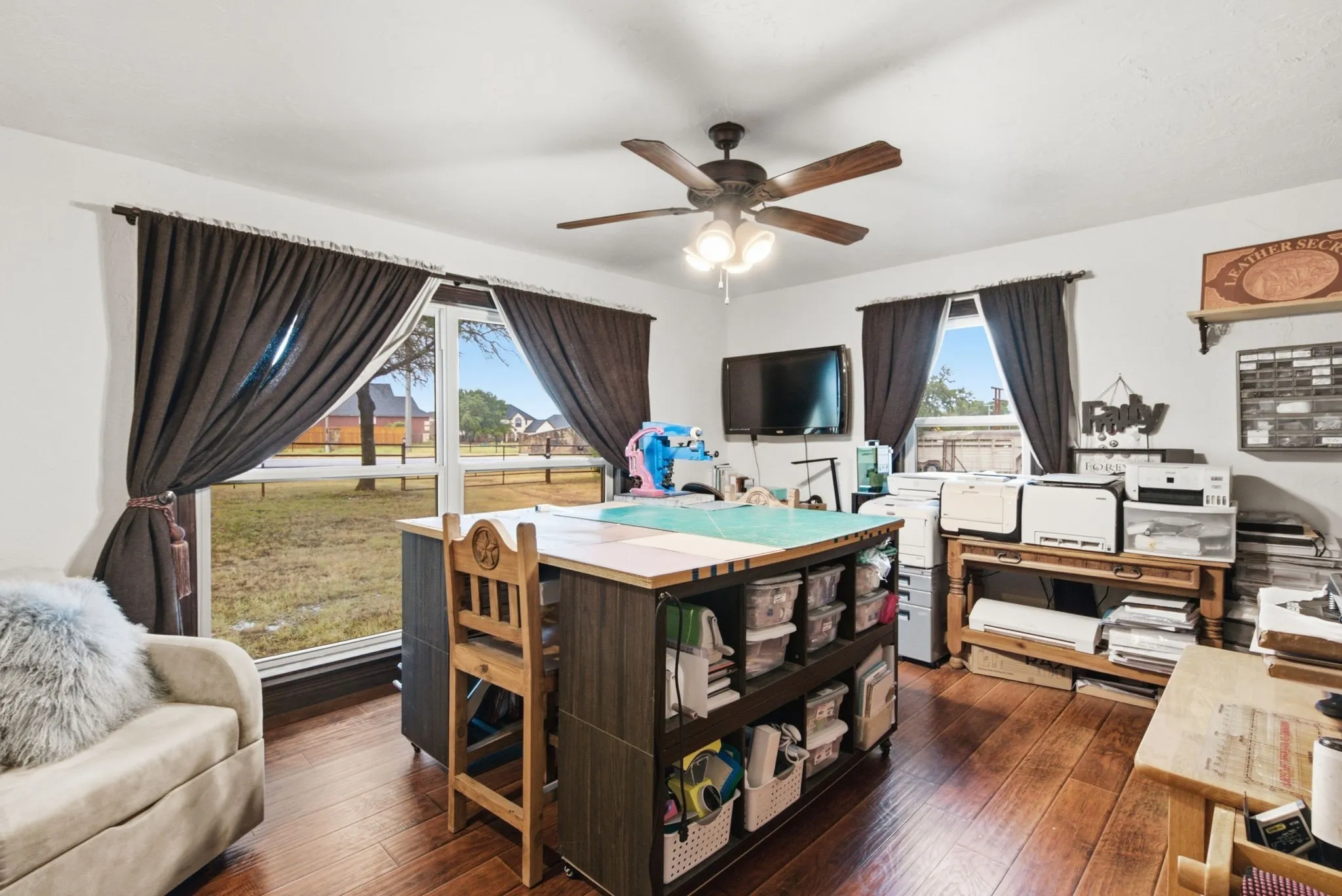 Single Family Residence For Sale in Erath County , 1670 Alexander Road, Stephenville, Texas 76401, 3 Bedroom, 2 Bathroom, Garage spaces, 2,190 Sqft, built in 1960, mls#21331441, Real Estate Agent in Stephenville, Homes For Sale in Erath county, Homes For Sale in Stephenville, Realtor in Stephenville Texas, Real Estate Brokerage Independent Realty Texas, Luminita Cordes Realtor