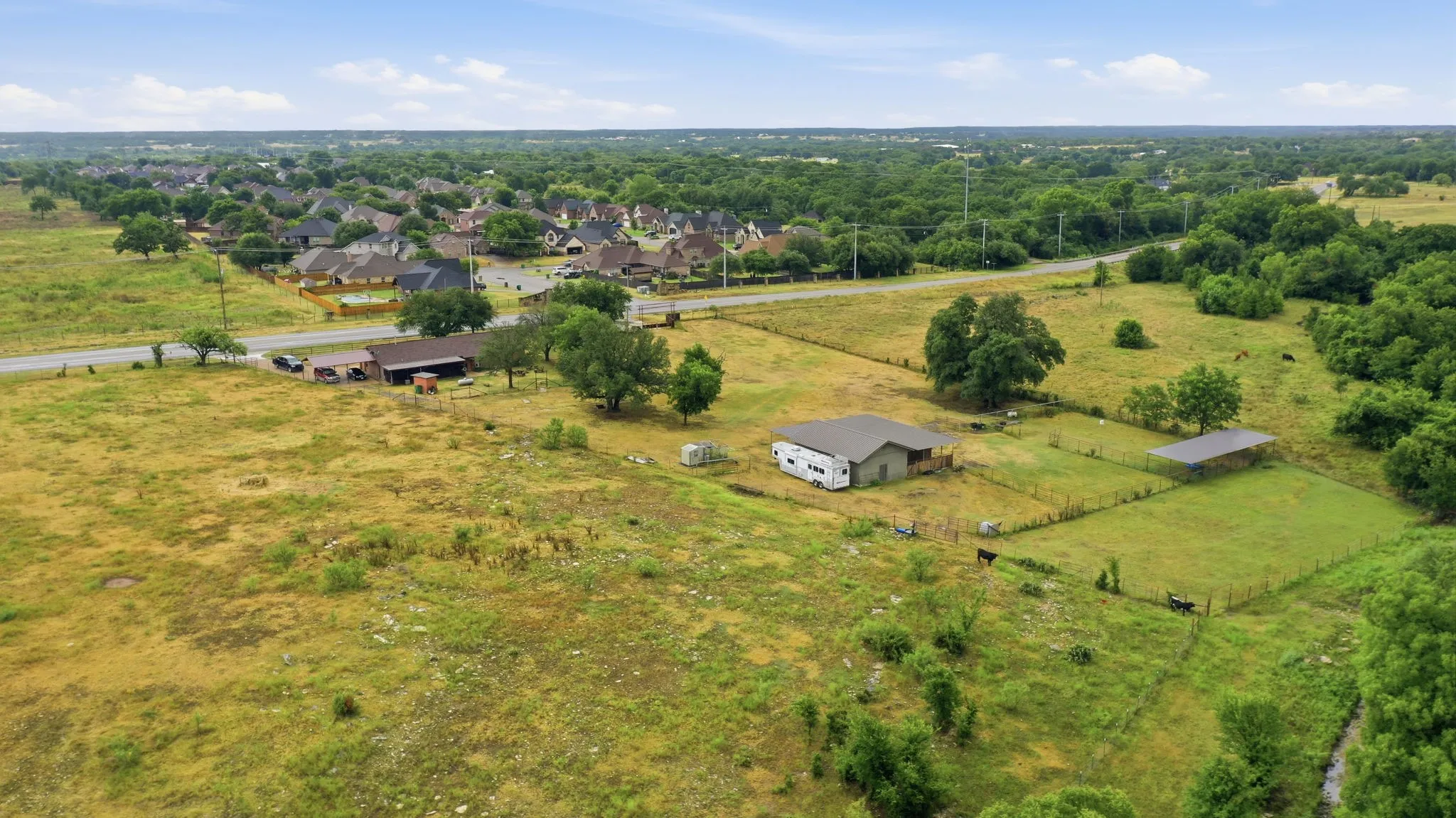 Single Family Residence For Sale in Erath County , 1670 Alexander Road, Stephenville, Texas 76401, 3 Bedroom, 2 Bathroom, Garage spaces, 2,190 Sqft, built in 1960, mls#21331441, Real Estate Agent in Stephenville, Homes For Sale in Erath county, Homes For Sale in Stephenville, Realtor in Stephenville Texas, Real Estate Brokerage Independent Realty Texas, Luminita Cordes Realtor