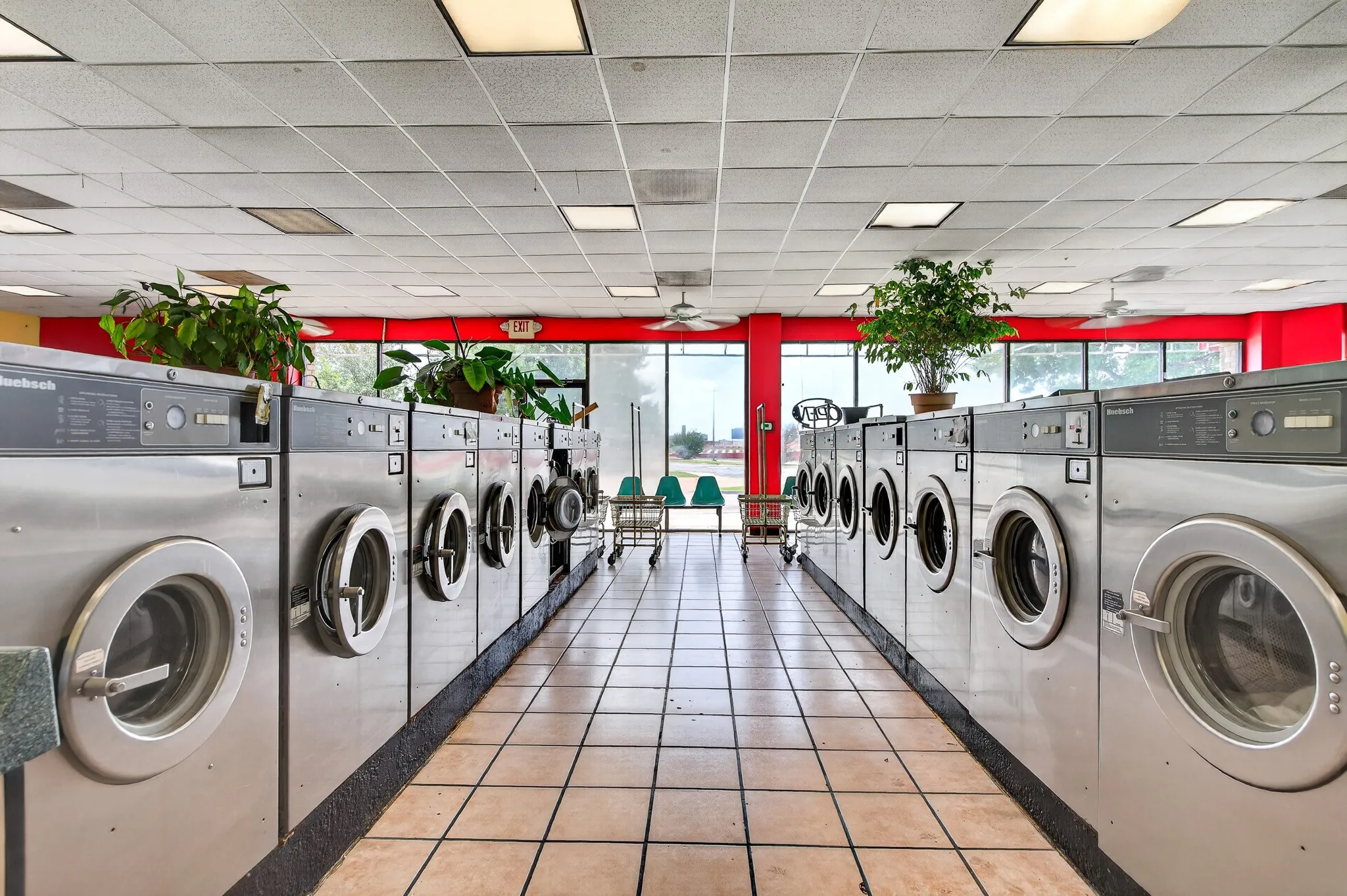 Retail For Sale in Dallas County , 6648 Lemmon Avenue, Dallas, Texas 75209, 0, 0, Garage spaces, 0 Sqft, built in 2000, mls#21327708, Real Estate Agent in Dallas, Homes For Sale in Dallas county, Homes For Sale in Dallas, Realtor in Dallas Texas, Real Estate Brokerage Independent Realty Texas, Luminita Cordes Realtor
