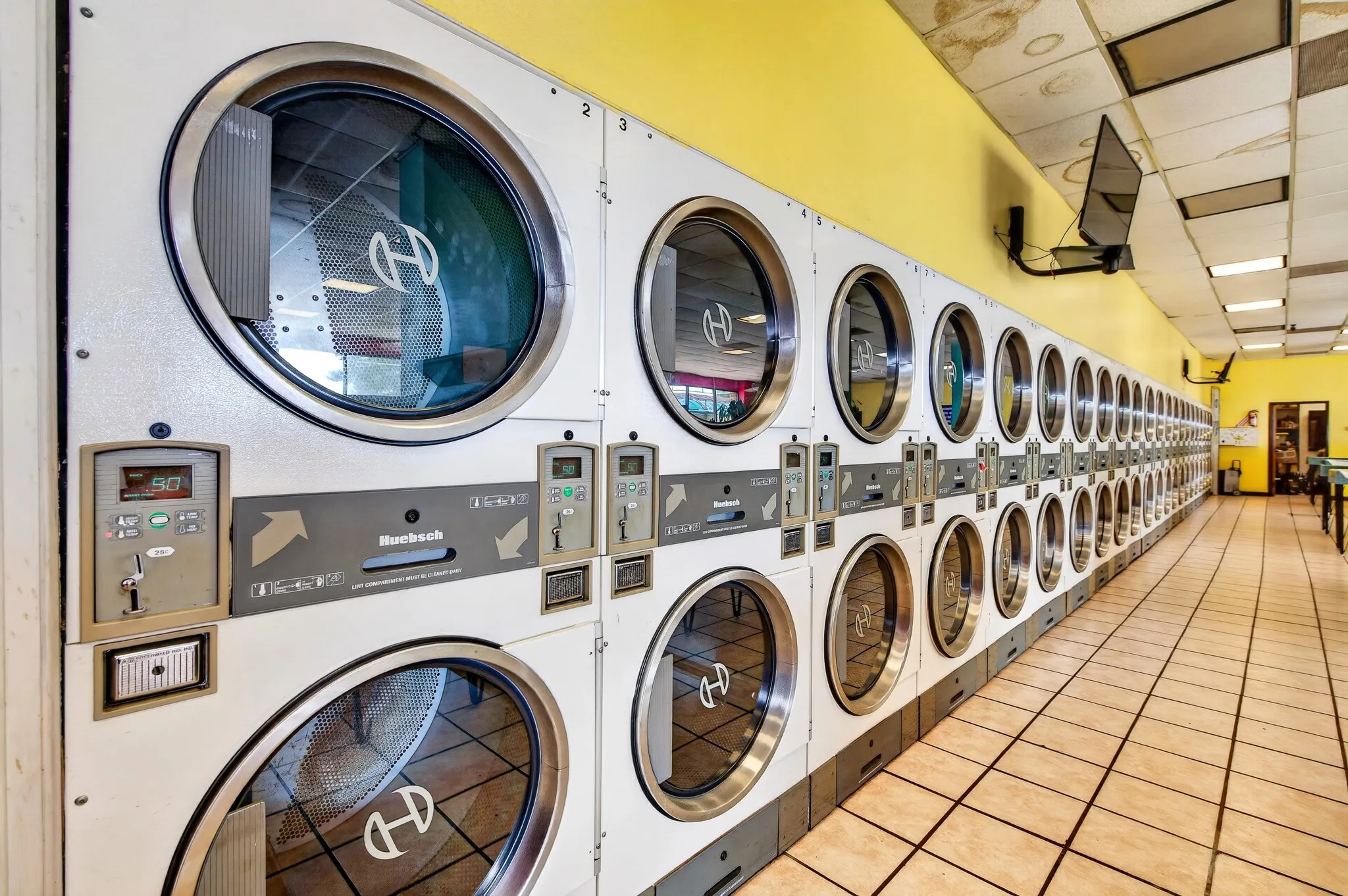 Retail For Sale in Dallas County , 6648 Lemmon Avenue, Dallas, Texas 75209, 0, 0, Garage spaces, 0 Sqft, built in 2000, mls#21327708, Real Estate Agent in Dallas, Homes For Sale in Dallas county, Homes For Sale in Dallas, Realtor in Dallas Texas, Real Estate Brokerage Independent Realty Texas, Luminita Cordes Realtor