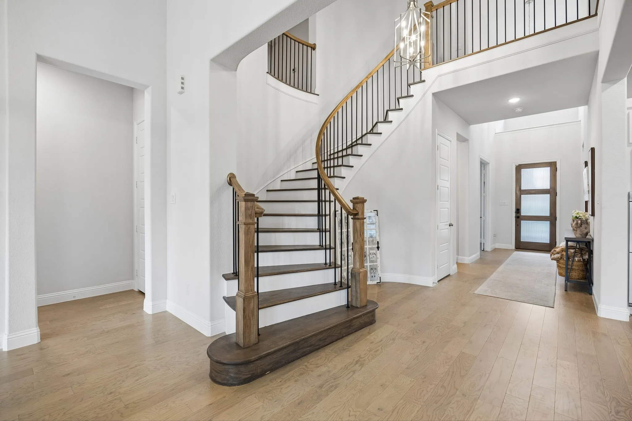 Single Family Residence For Sale in Tarrant County , 1903 Green Jasper Place, Arlington, Texas 76005, 4 Bedroom, 5 Bathroom, 3 Garage spaces, 4,436 Sqft, built in 2022, Price $1,212,000, mls#21330029, Real Estate Agent in Arlington, Homes For Sale in Tarrant county, Homes For Sale in Arlington, Realtor in Arlington Texas, Real Estate Brokerage Independent Realty Texas, Luminita Cordes Realtor