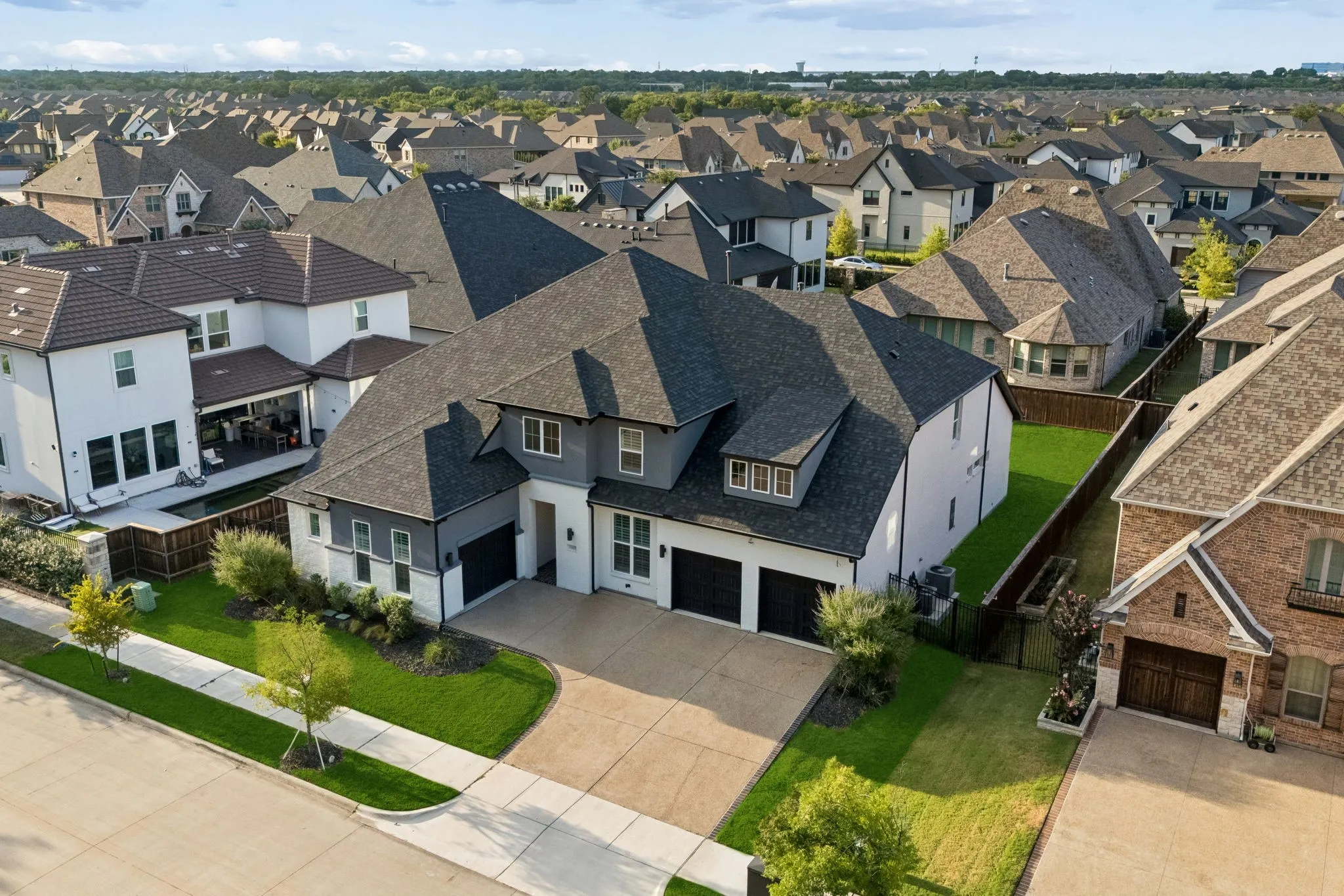 Single Family Residence For Sale in Tarrant County , 1903 Green Jasper Place, Arlington, Texas 76005, 4 Bedroom, 5 Bathroom, 3 Garage spaces, 4,436 Sqft, built in 2022, Price $1,212,000, mls#21330029, Real Estate Agent in Arlington, Homes For Sale in Tarrant county, Homes For Sale in Arlington, Realtor in Arlington Texas, Real Estate Brokerage Independent Realty Texas, Luminita Cordes Realtor