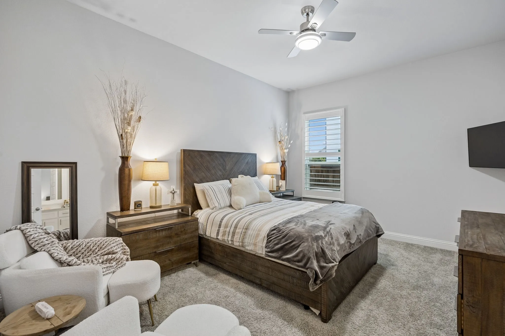 Single Family Residence For Sale in Tarrant County , 1903 Green Jasper Place, Arlington, Texas 76005, 4 Bedroom, 5 Bathroom, 3 Garage spaces, 4,436 Sqft, built in 2022, Price $1,212,000, mls#21330029, Real Estate Agent in Arlington, Homes For Sale in Tarrant county, Homes For Sale in Arlington, Realtor in Arlington Texas, Real Estate Brokerage Independent Realty Texas, Luminita Cordes Realtor