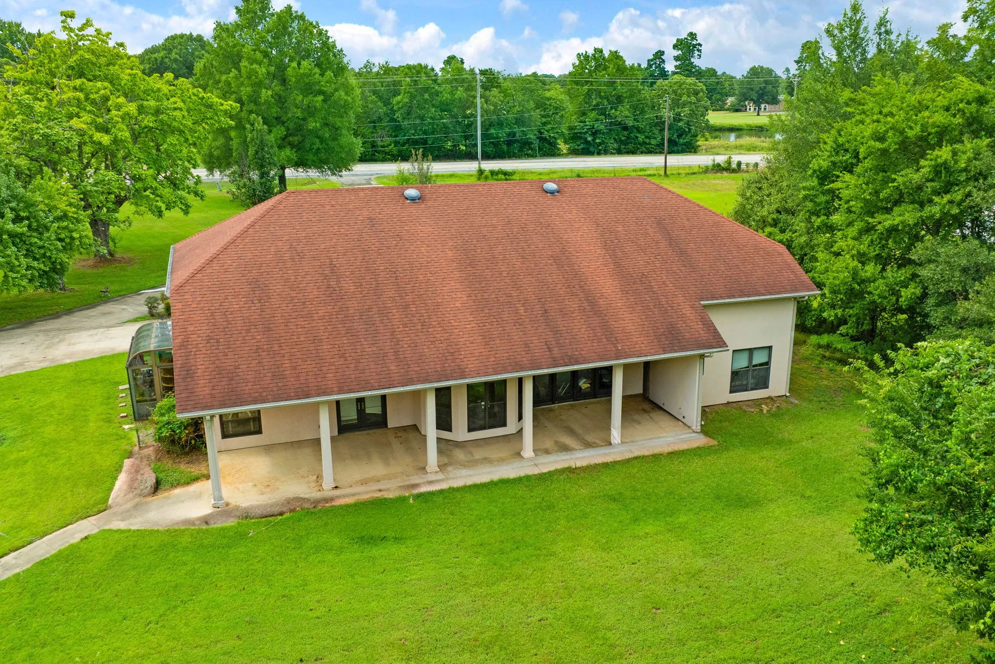 Single Family Residence For Sale in Lamar County , 5310 Farm Road 195, Paris, Texas 75462, 4 Bedroom, 3 Bathroom, 2 Garage spaces, 3,130 Sqft, built in 2008, Price $650,000, mls#21331225, Real Estate Agent in Paris, Homes For Sale in Lamar county, Homes For Sale in Paris, Realtor in Paris Texas, Real Estate Brokerage Independent Realty Texas, Luminita Cordes Realtor