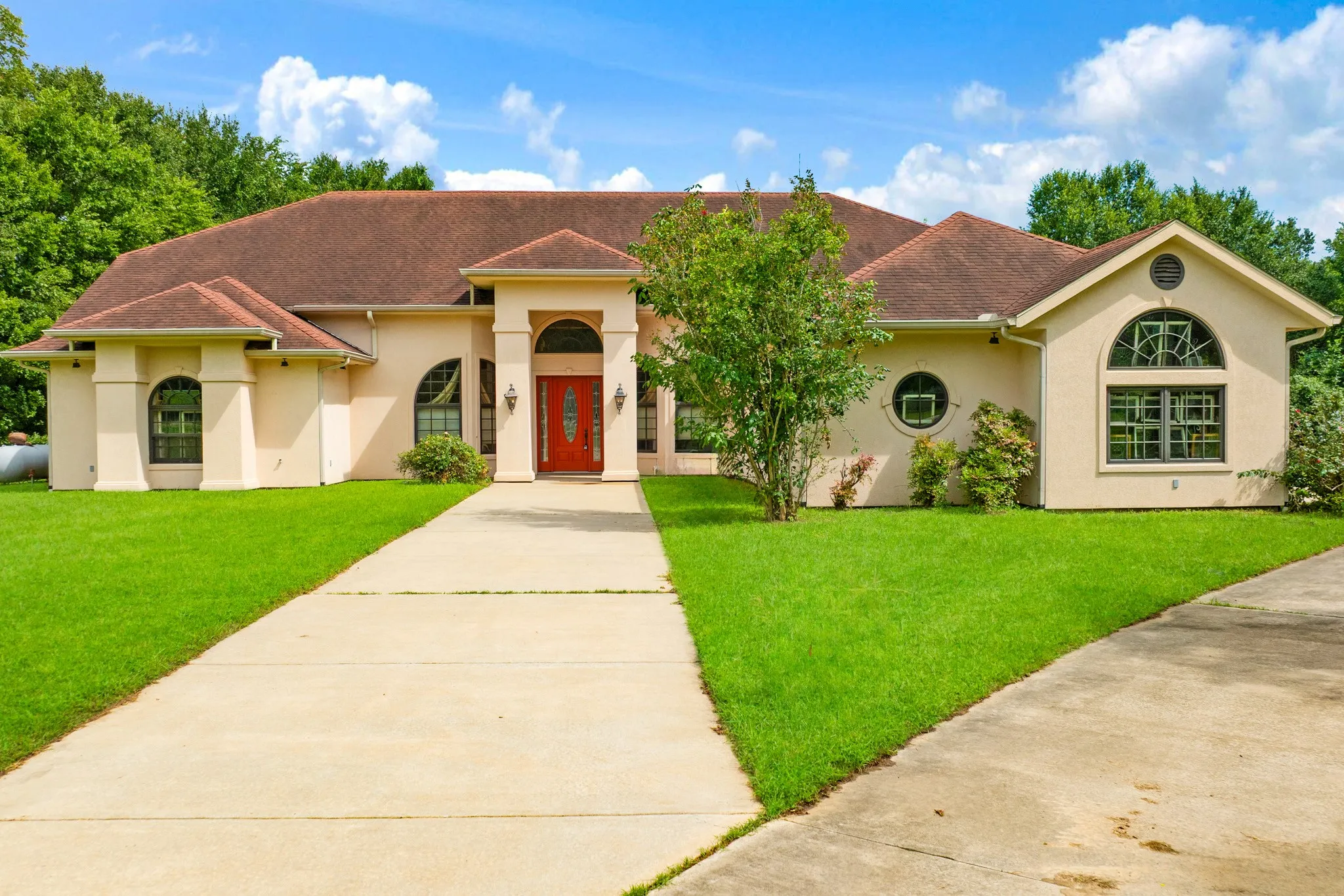 Single Family Residence For Sale in Lamar County , 5310 Farm Road 195, Paris, Texas 75462, 4 Bedroom, 3 Bathroom, 2 Garage spaces, 3,130 Sqft, built in 2008, Price $650,000, mls#21331225, Real Estate Agent in Paris, Homes For Sale in Lamar county, Homes For Sale in Paris, Realtor in Paris Texas, Real Estate Brokerage Independent Realty Texas, Luminita Cordes Realtor