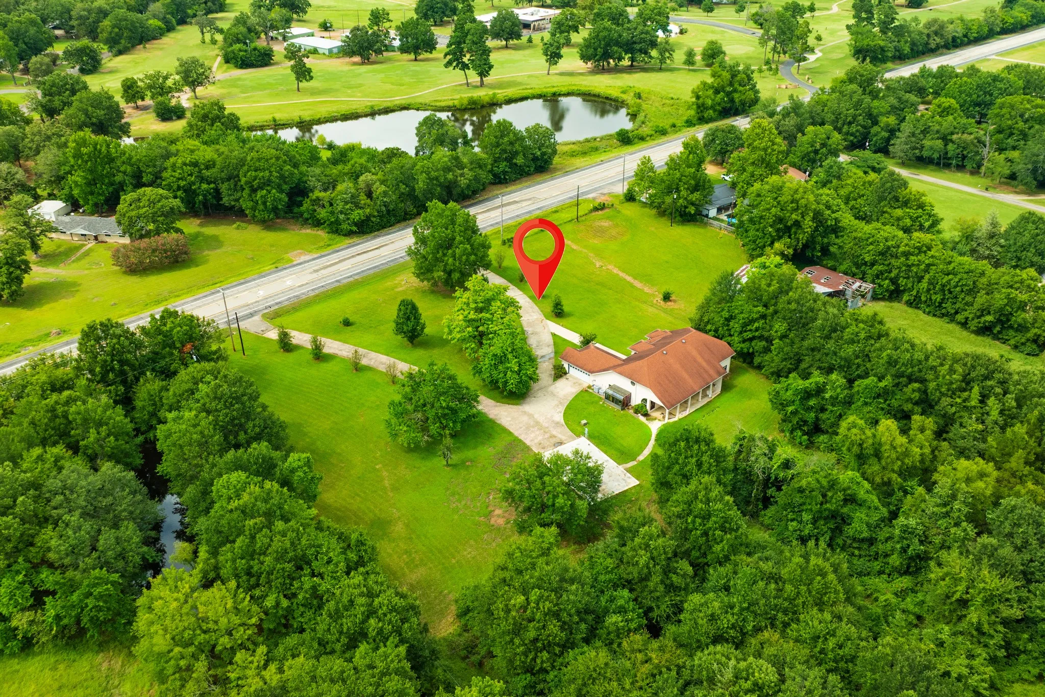 Single Family Residence For Sale in Lamar County , 5310 Farm Road 195, Paris, Texas 75462, 4 Bedroom, 3 Bathroom, 2 Garage spaces, 3,130 Sqft, built in 2008, Price $650,000, mls#21331225, Real Estate Agent in Paris, Homes For Sale in Lamar county, Homes For Sale in Paris, Realtor in Paris Texas, Real Estate Brokerage Independent Realty Texas, Luminita Cordes Realtor