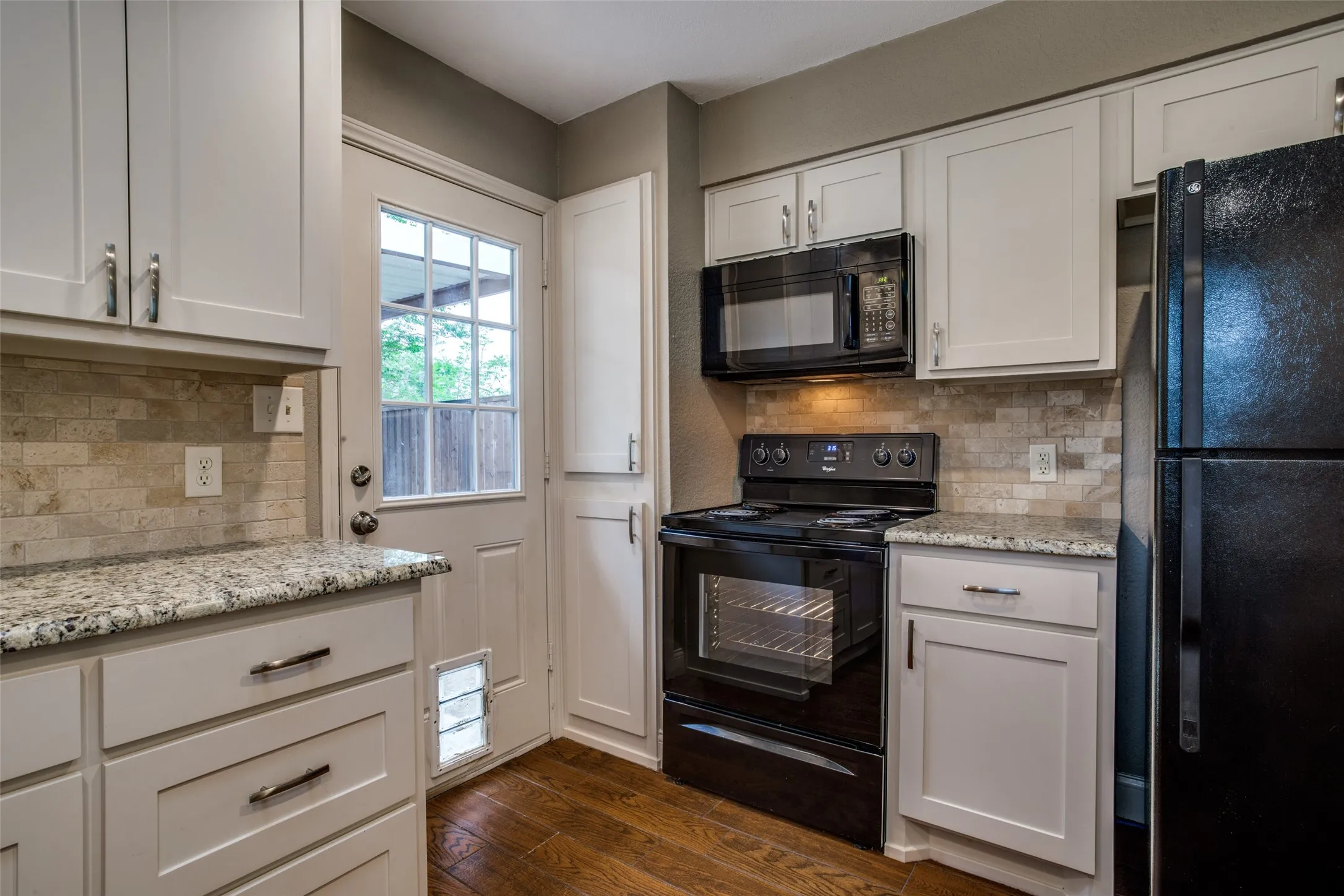 Single Family Residence For Sale in Tarrant County , 2917 Penny Lane, Euless, Texas 76039, 2 Bedroom, 1 Bathroom, Garage spaces, 990 Sqft, built in 1982, mls#21331021, Real Estate Agent in Euless, Homes For Sale in Tarrant county, Homes For Sale in Euless, Realtor in Euless Texas, Real Estate Brokerage Independent Realty Texas, Luminita Cordes Realtor