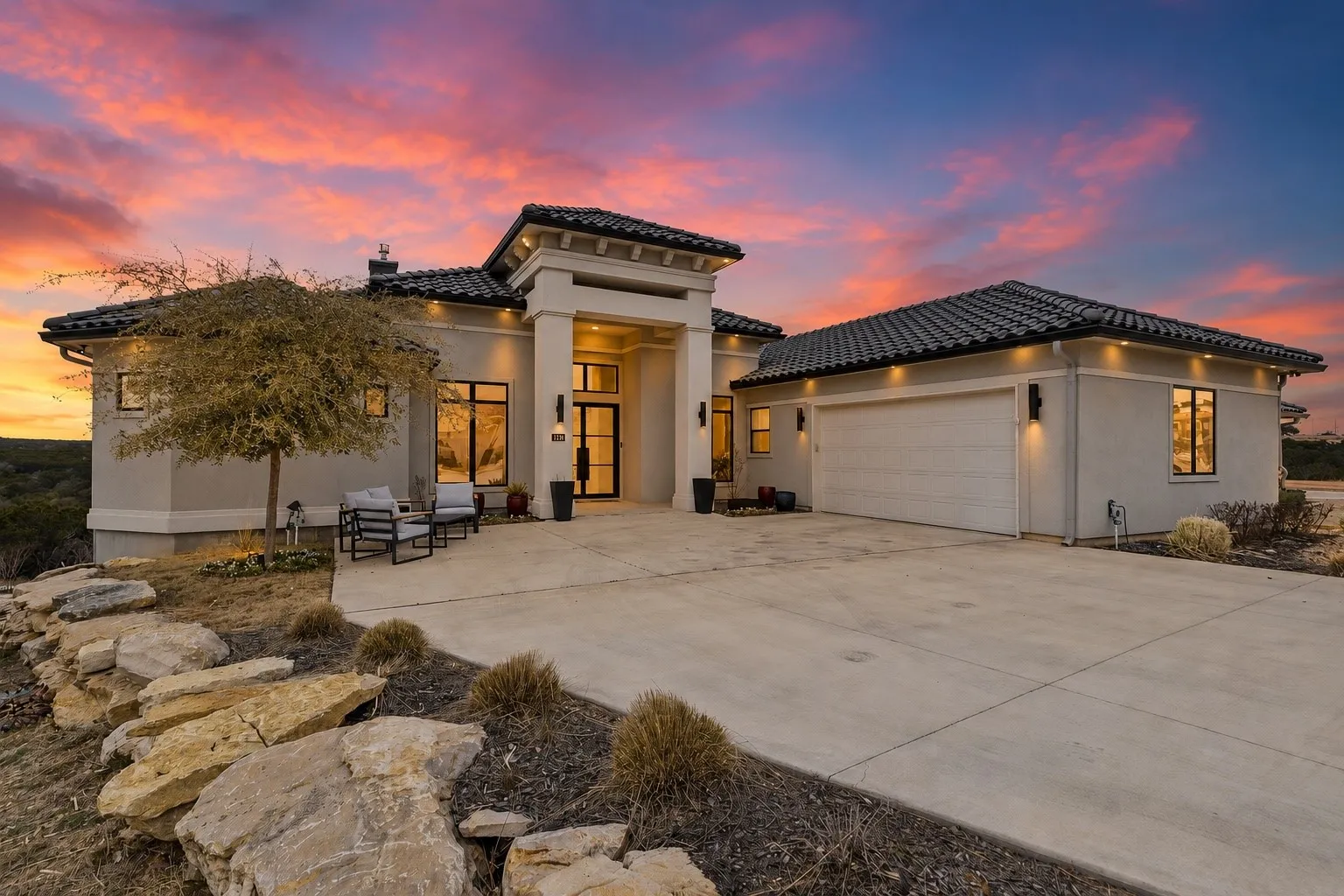 Single Family Residence For Sale in Somervell County , 148 Valley View, Glen Rose, Texas 76043, 3 Bedroom, 4 Bathroom, 2 Garage spaces, 2,327 Sqft, built in 2021, mls#21331864, Real Estate Agent in Glen Rose, Homes For Sale in Somervell county, Homes For Sale in Glen Rose, Realtor in Glen Rose Texas, Real Estate Brokerage Independent Realty Texas, Luminita Cordes Realtor