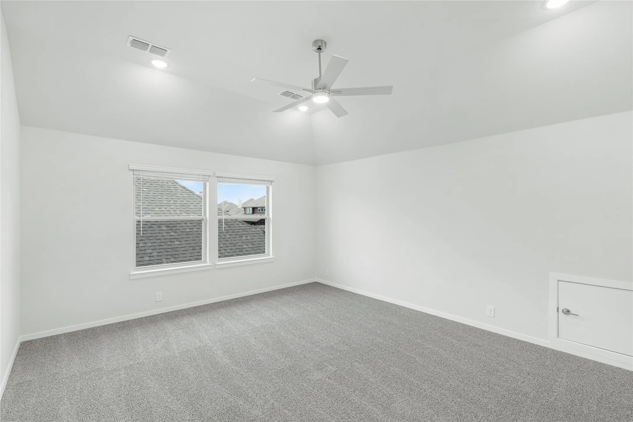 Single Family Residence For Sale in Ellis County , 4017 Foot Hills Drive, Midlothian, Texas 76065, 5 Bedroom, 4 Bathroom, 2 Garage spaces, 3,487 Sqft, built in 2026, mls#21331423, Real Estate Agent in Midlothian, Homes For Sale in Ellis county, Homes For Sale in Midlothian, Realtor in Midlothian Texas, Real Estate Brokerage Independent Realty Texas, Luminita Cordes Realtor