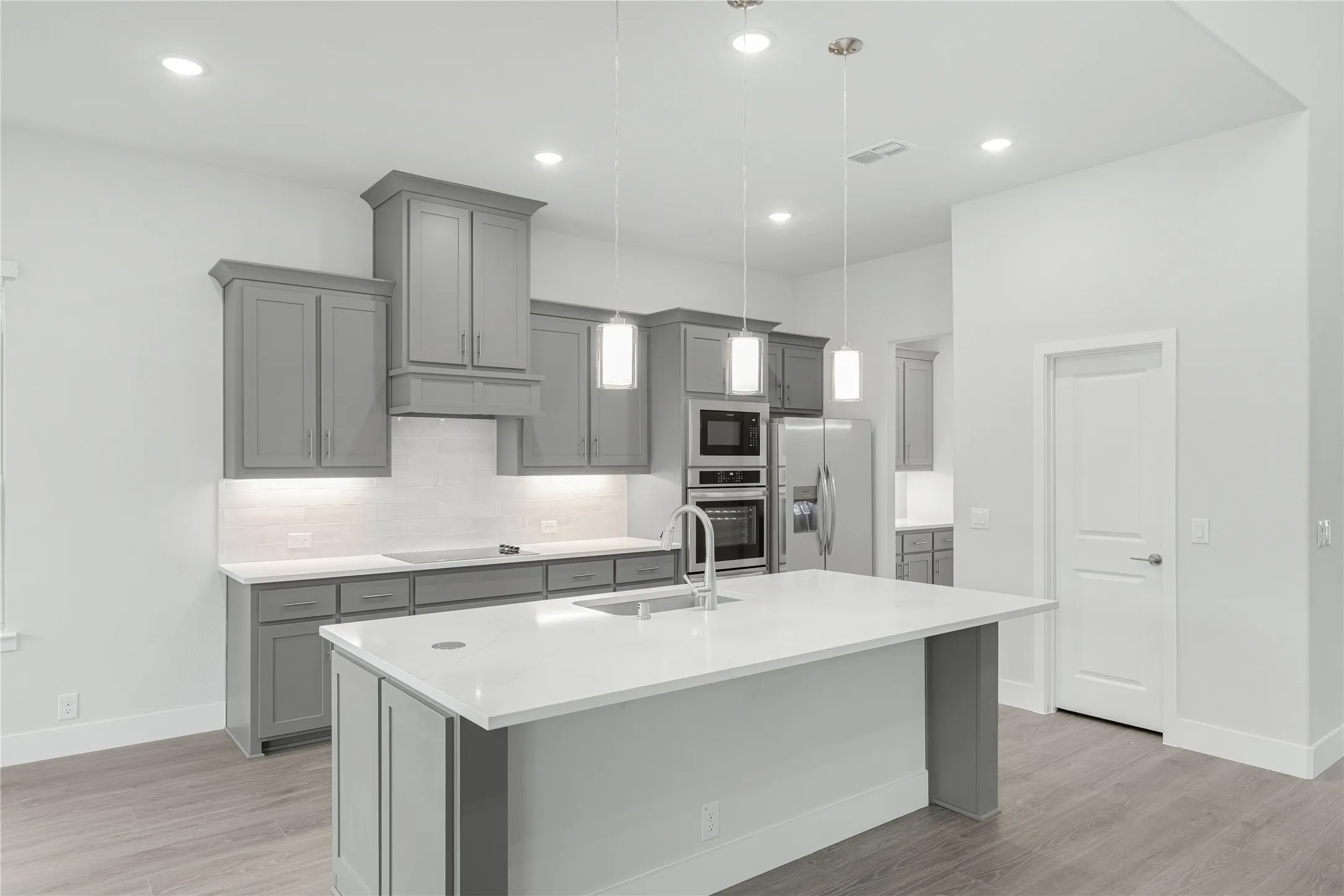 Single Family Residence For Sale in Ellis County , 4017 Foot Hills Drive, Midlothian, Texas 76065, 5 Bedroom, 4 Bathroom, 2 Garage spaces, 3,487 Sqft, built in 2026, mls#21331423, Real Estate Agent in Midlothian, Homes For Sale in Ellis county, Homes For Sale in Midlothian, Realtor in Midlothian Texas, Real Estate Brokerage Independent Realty Texas, Luminita Cordes Realtor