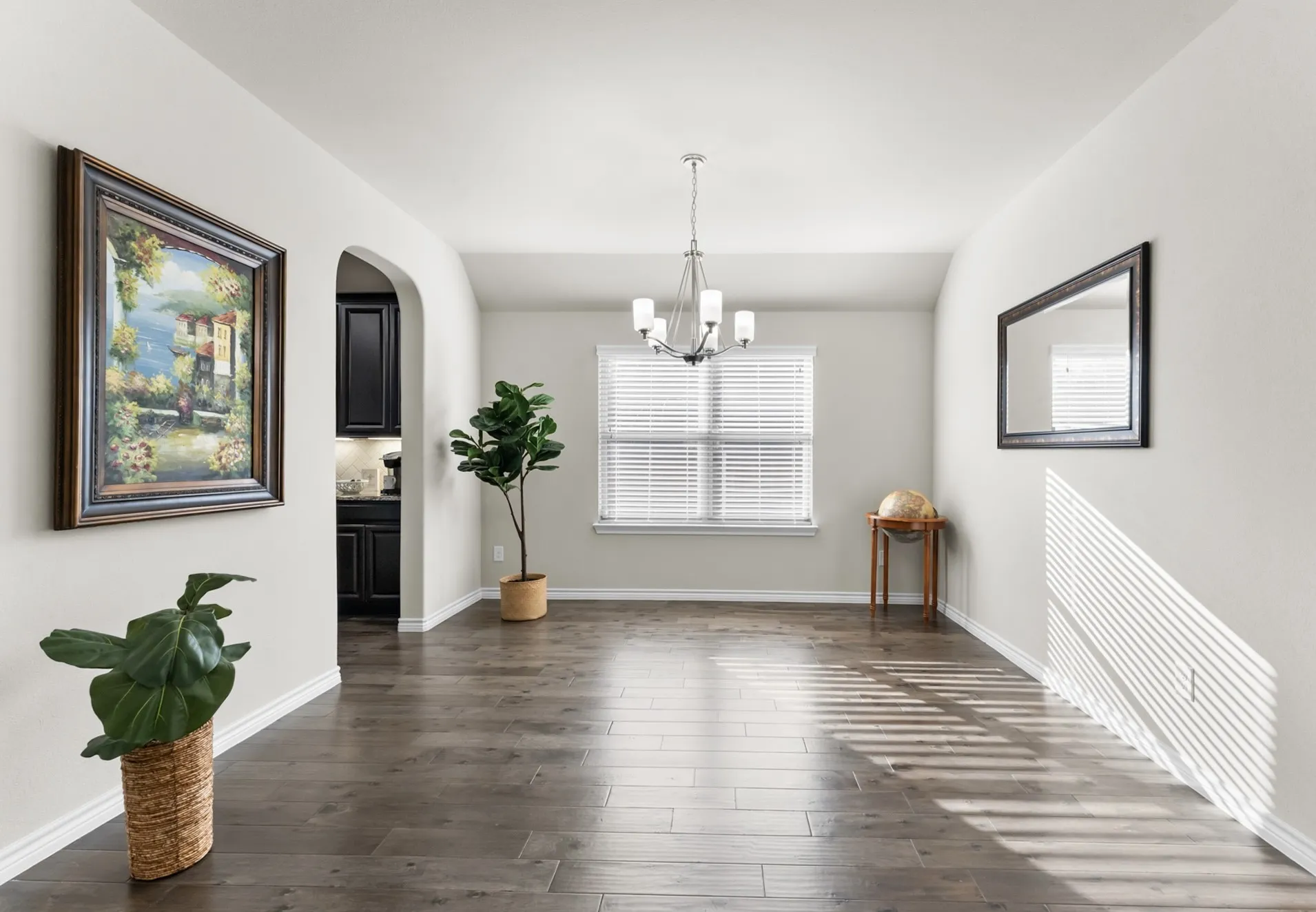 Single Family Residence For Rent in Kaufman County , 307 Acadia Lane, Forney, Texas 75126, 3 Bedroom, 2 Bathroom, 3 Garage spaces, 2,139 Sqft, built in 2016, mls#21331686, Real Estate Agent in Forney, Homes For Rent in Kaufman county, Homes For Rent in Forney, Realtor in Forney Texas, Real Estate Brokerage Independent Realty Texas, Luminita Cordes Realtor