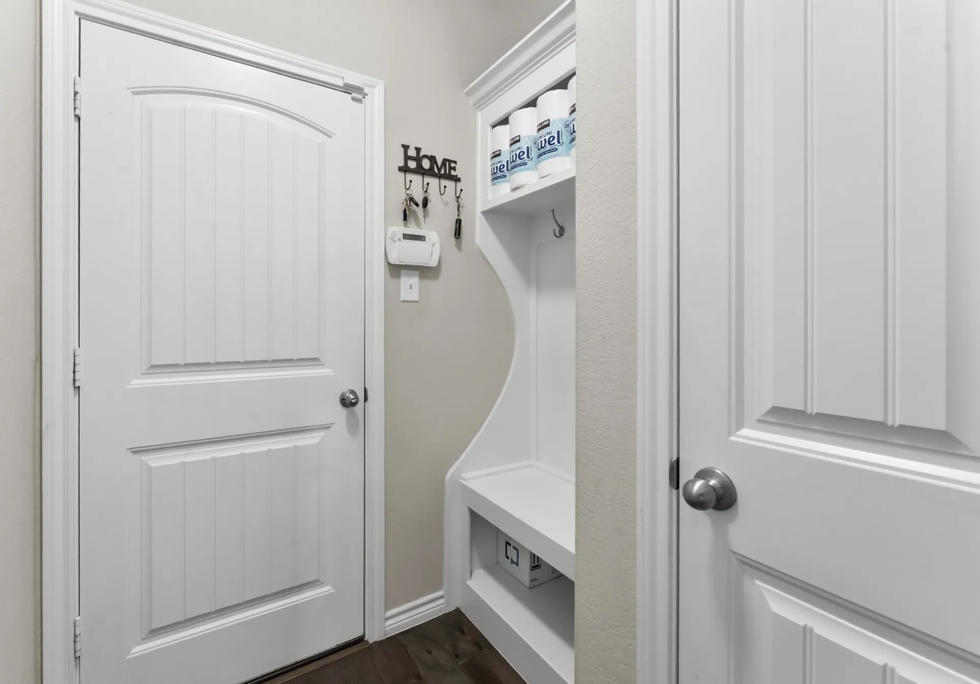 Single Family Residence For Rent in Kaufman County , 307 Acadia Lane, Forney, Texas 75126, 3 Bedroom, 2 Bathroom, 3 Garage spaces, 2,139 Sqft, built in 2016, mls#21331686, Real Estate Agent in Forney, Homes For Rent in Kaufman county, Homes For Rent in Forney, Realtor in Forney Texas, Real Estate Brokerage Independent Realty Texas, Luminita Cordes Realtor