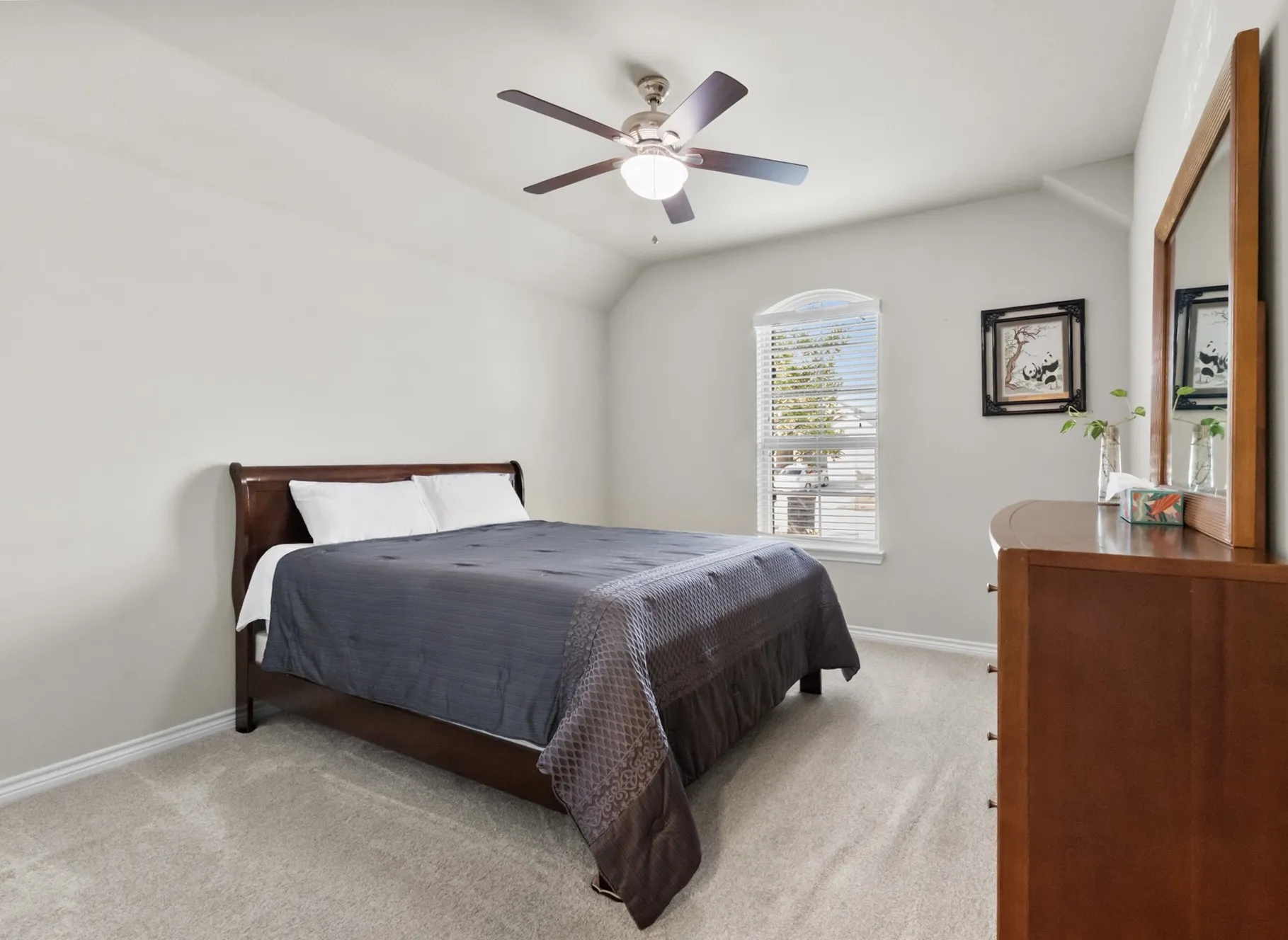Single Family Residence For Rent in Kaufman County , 307 Acadia Lane, Forney, Texas 75126, 3 Bedroom, 2 Bathroom, 3 Garage spaces, 2,139 Sqft, built in 2016, mls#21331686, Real Estate Agent in Forney, Homes For Rent in Kaufman county, Homes For Rent in Forney, Realtor in Forney Texas, Real Estate Brokerage Independent Realty Texas, Luminita Cordes Realtor