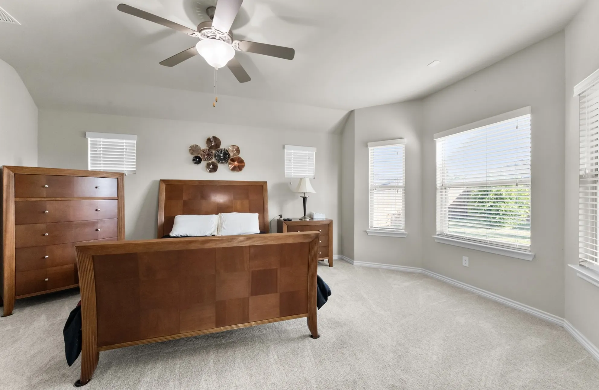 Single Family Residence For Rent in Kaufman County , 307 Acadia Lane, Forney, Texas 75126, 3 Bedroom, 2 Bathroom, 3 Garage spaces, 2,139 Sqft, built in 2016, mls#21331686, Real Estate Agent in Forney, Homes For Rent in Kaufman county, Homes For Rent in Forney, Realtor in Forney Texas, Real Estate Brokerage Independent Realty Texas, Luminita Cordes Realtor