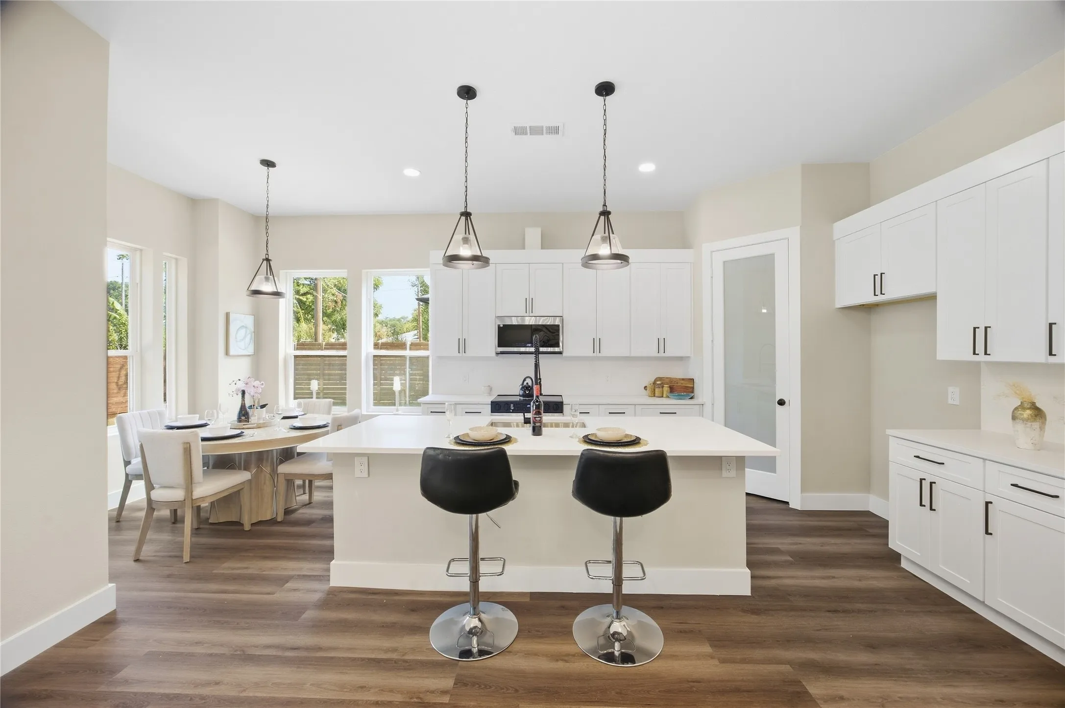 Single Family Residence For Sale in Dallas County , 531 Shirley Court, Richardson, Texas 75081, 3 Bedroom, 3 Bathroom, 2 Garage spaces, 2,153 Sqft, built in 2026, mls#21323039, Real Estate Agent in Richardson, Homes For Sale in Dallas county, Homes For Sale in Richardson, Realtor in Richardson Texas, Real Estate Brokerage Independent Realty Texas, Luminita Cordes Realtor