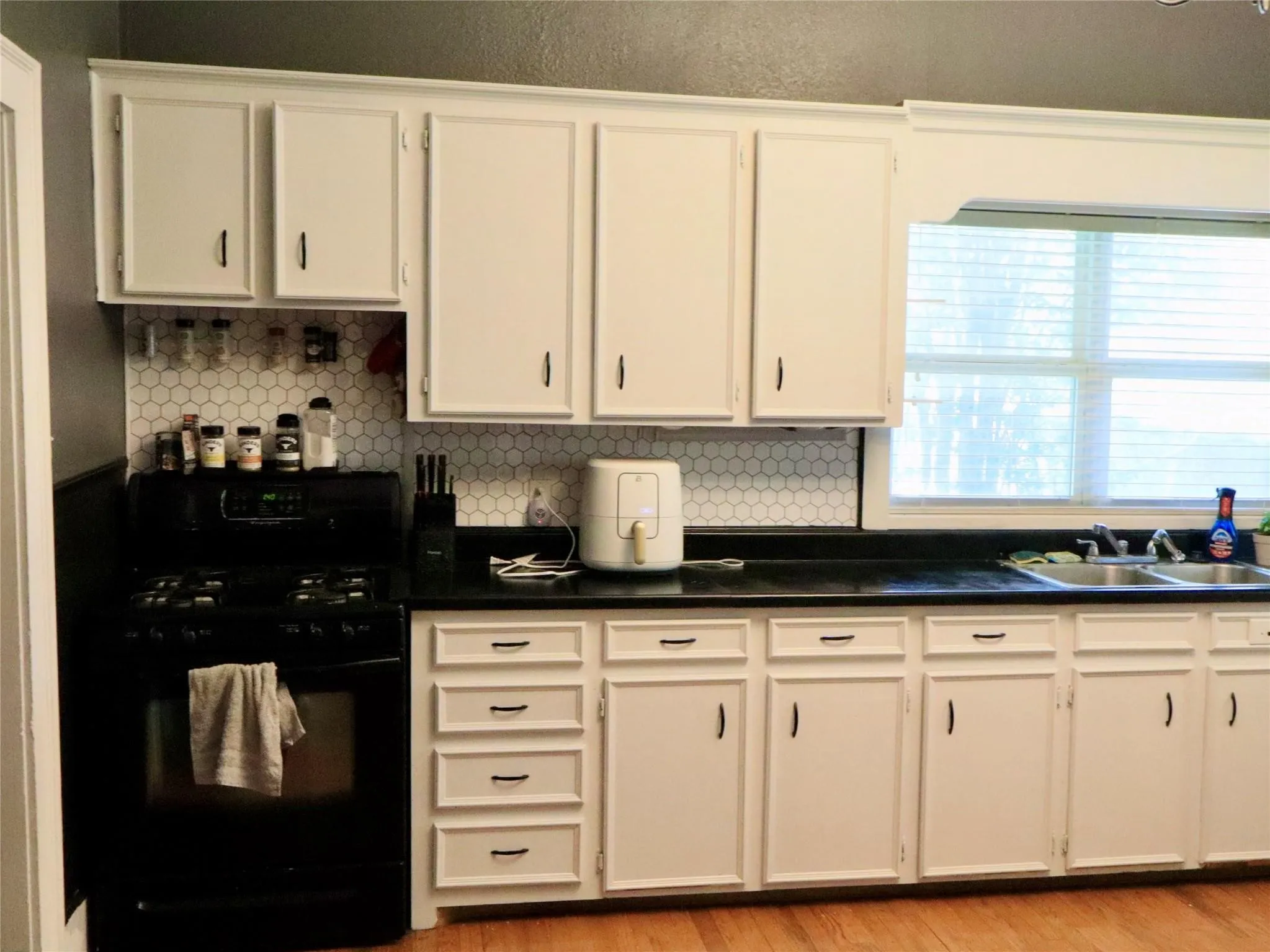 Single Family Residence For Sale in Palo Pinto County , 203 E Bennett Street, Strawn, Texas 76475, 2 Bedrooms, 1 Bathroom, Garage spaces, 2,150 Sqft, built in 1920, Price $214,900, mls#21331804, Real Estate Agent in Strawn, Homes For Sale in Palo Pinto county, Homes For Sale in Strawn, Realtor in Strawn Texas, Real Estate Brokerage Independent Realty Texas, Luminita Cordes Realtor