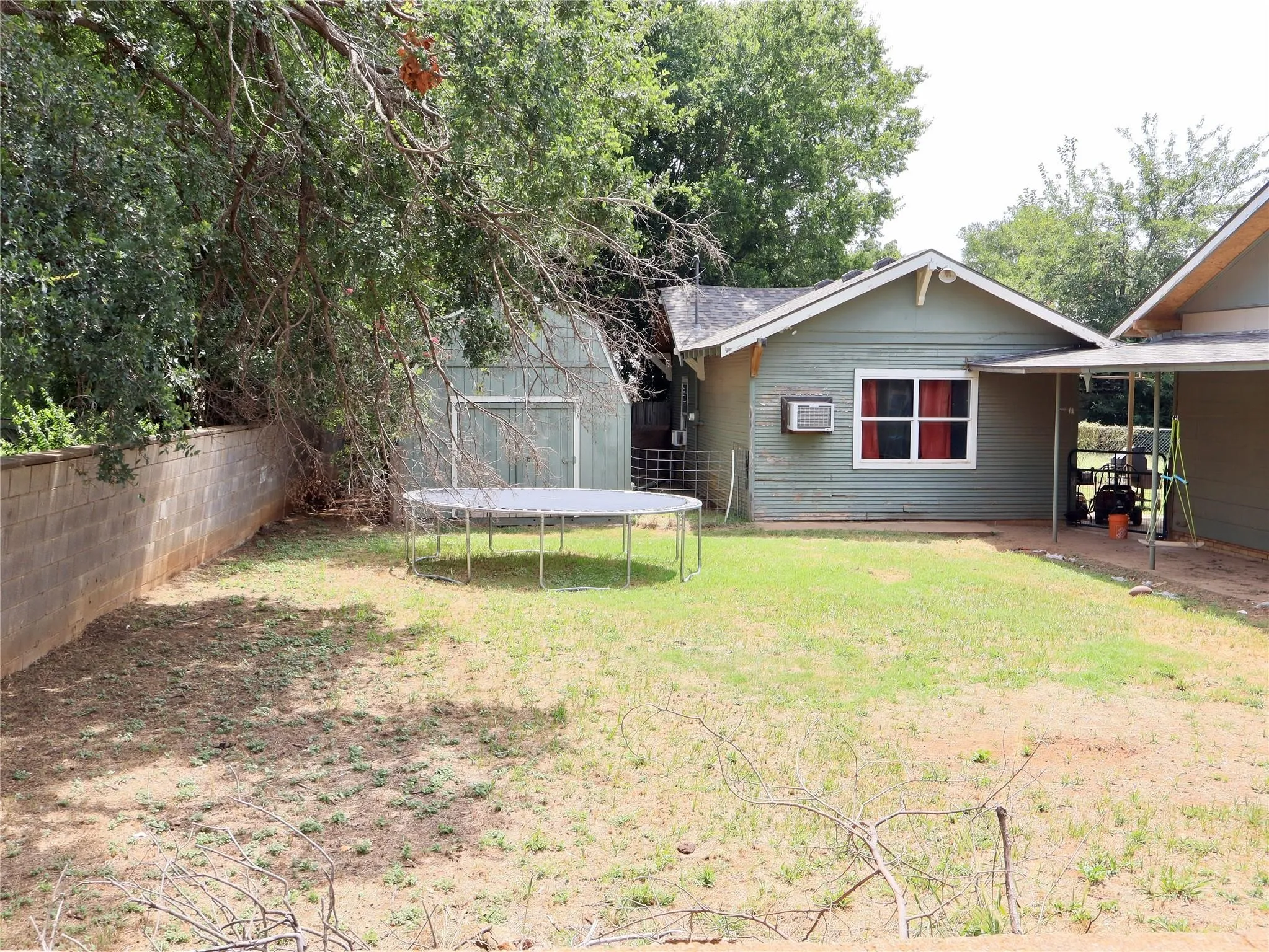 Single Family Residence For Sale in Palo Pinto County , 203 E Bennett Street, Strawn, Texas 76475, 2 Bedrooms, 1 Bathroom, Garage spaces, 2,150 Sqft, built in 1920, Price $214,900, mls#21331804, Real Estate Agent in Strawn, Homes For Sale in Palo Pinto county, Homes For Sale in Strawn, Realtor in Strawn Texas, Real Estate Brokerage Independent Realty Texas, Luminita Cordes Realtor