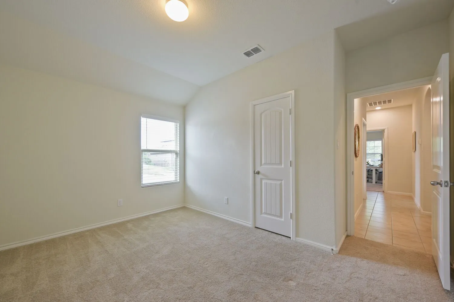 Single Family Residence For Sale in Tarrant County , 600 Stanmire Lake Trail, Fort Worth, Texas 76120, 4 Bedroom, 2 Bathroom, 1 Garage spaces, 1,772 Sqft, built in 2018, mls#21331861, Real Estate Agent in Fort Worth, Homes For Sale in Tarrant county, Homes For Sale in Fort Worth, Realtor in Fort Worth Texas, Real Estate Brokerage Independent Realty Texas, Luminita Cordes Realtor