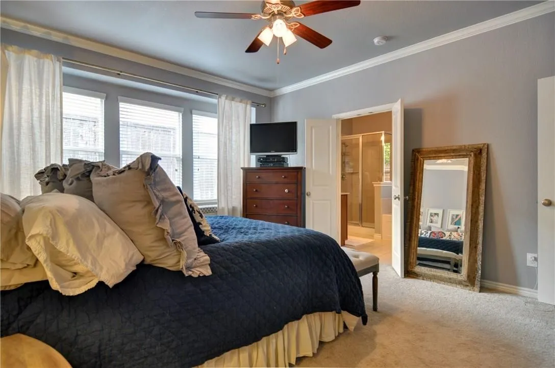 Single Family Residence For Rent in Tarrant County , 4805 Bryce Avenue, Fort Worth, Texas 76107, 3 Bedroom, 2 Bathroom, 2 Garage spaces, 1,784 Sqft, built in 2010, mls#21331886, Real Estate Agent in Fort Worth, Homes For Rent in Tarrant county, Homes For Rent in Fort Worth, Realtor in Fort Worth Texas, Real Estate Brokerage Independent Realty Texas, Luminita Cordes Realtor