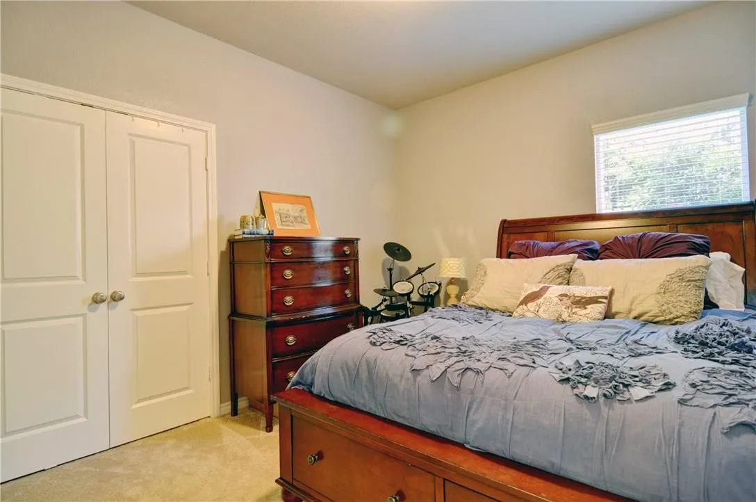 Single Family Residence For Rent in Tarrant County , 4805 Bryce Avenue, Fort Worth, Texas 76107, 3 Bedroom, 2 Bathroom, 2 Garage spaces, 1,784 Sqft, built in 2010, mls#21331886, Real Estate Agent in Fort Worth, Homes For Rent in Tarrant county, Homes For Rent in Fort Worth, Realtor in Fort Worth Texas, Real Estate Brokerage Independent Realty Texas, Luminita Cordes Realtor
