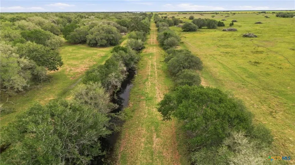Ranch For Sale in Lavaca County , TBD Fm 530, Hallettsville, Texas 77964, 0, 0, Garage spaces, 0 Sqft, built in 0, Price $2,900,000, mls#21330842, Real Estate Agent in Hallettsville, Homes For Sale in Lavaca county, Homes For Sale in Hallettsville, Realtor in Hallettsville Texas, Real Estate Brokerage Independent Realty Texas, Luminita Cordes Realtor