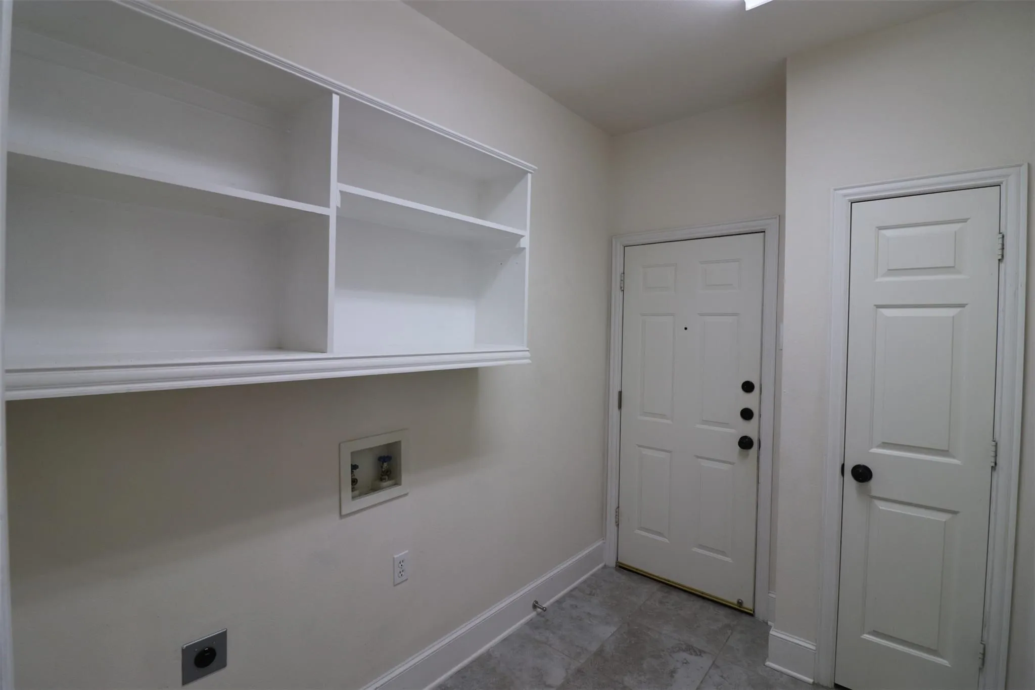 Single Family Residence For Rent in Denton County , 4041 Brazos Drive, Carrollton, Texas 75007, 4 Bedroom, 3 Bathroom, 2 Garage spaces, 2,107 Sqft, built in 1995, mls#21330543, Real Estate Agent in Carrollton, Homes For Rent in Denton county, Homes For Rent in Carrollton, Realtor in Carrollton Texas, Real Estate Brokerage Independent Realty Texas, Luminita Cordes Realtor