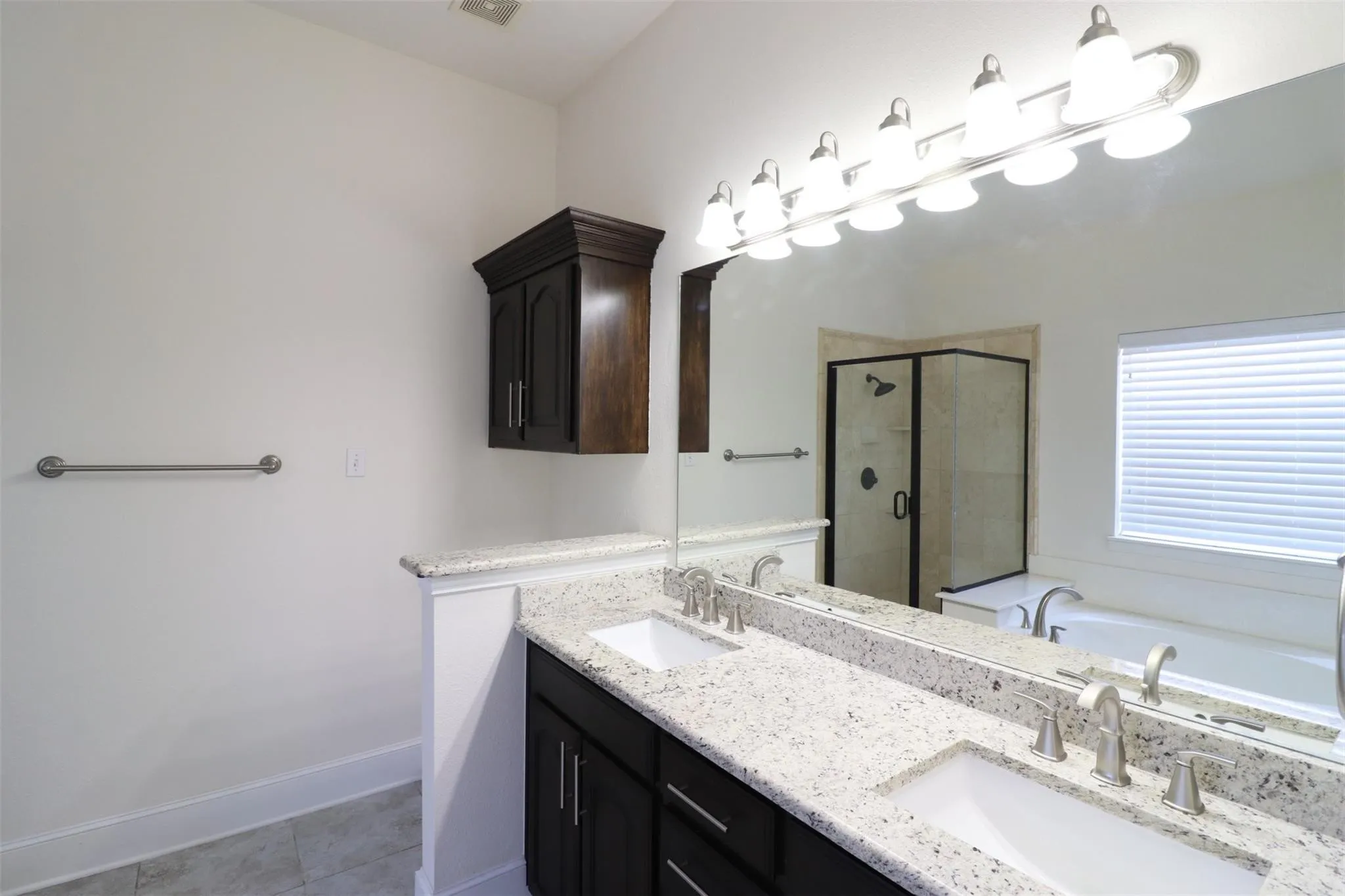 Single Family Residence For Rent in Denton County , 4041 Brazos Drive, Carrollton, Texas 75007, 4 Bedroom, 3 Bathroom, 2 Garage spaces, 2,107 Sqft, built in 1995, mls#21330543, Real Estate Agent in Carrollton, Homes For Rent in Denton county, Homes For Rent in Carrollton, Realtor in Carrollton Texas, Real Estate Brokerage Independent Realty Texas, Luminita Cordes Realtor