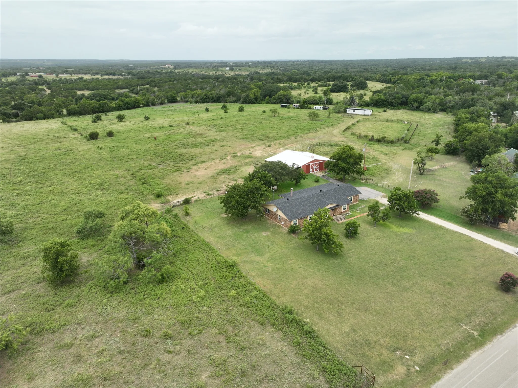 Single Family Residence For Sale in Hamilton County , 377c County Road 3244, Hico, Texas 76457, 3 Bedrooms, 2 Bathrooms, 2 Garage spaces, 2,539 Sqft, built in 1983, Price $699,000, mls#21331901, Real Estate Agent in Hico, Homes For Sale in Hamilton county, Homes For Sale in Hico, Realtor in Hico Texas, Real Estate Brokerage Independent Realty Texas, Luminita Cordes Realtor