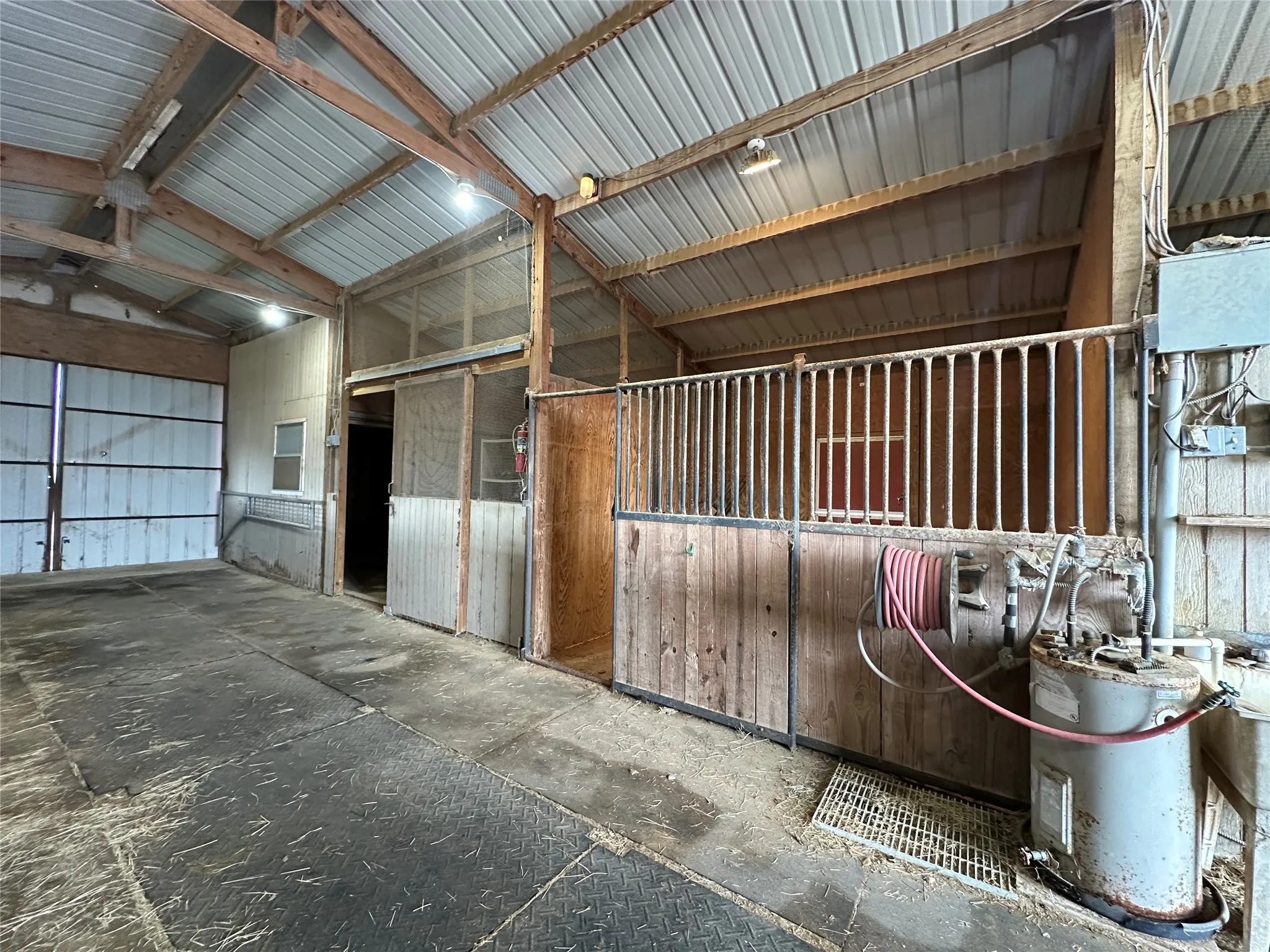 Single Family Residence For Sale in Hamilton County , 377c County Road 3244, Hico, Texas 76457, 3 Bedrooms, 2 Bathrooms, 2 Garage spaces, 2,539 Sqft, built in 1983, Price $699,000, mls#21331901, Real Estate Agent in Hico, Homes For Sale in Hamilton county, Homes For Sale in Hico, Realtor in Hico Texas, Real Estate Brokerage Independent Realty Texas, Luminita Cordes Realtor