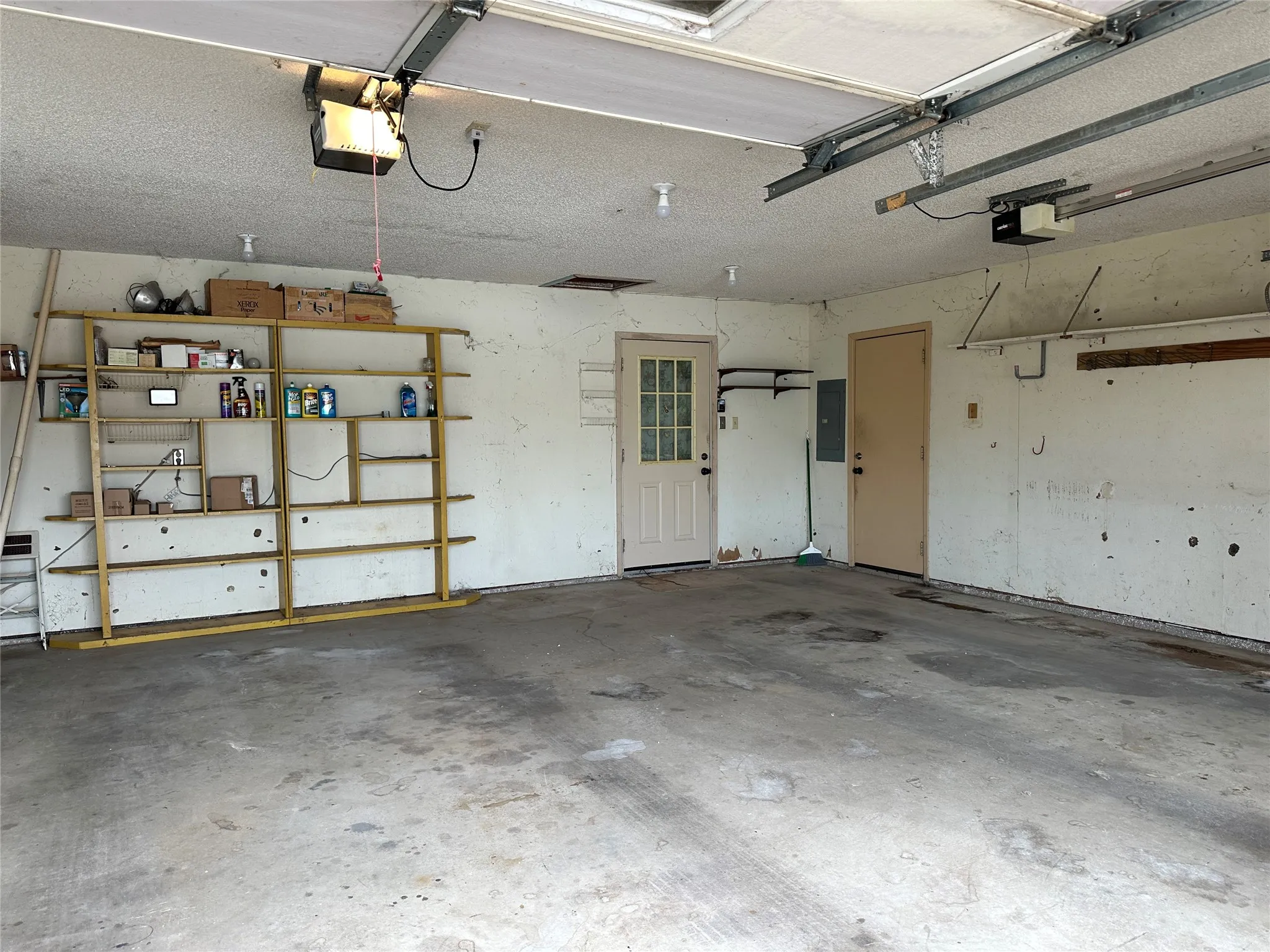 Single Family Residence For Sale in Hamilton County , 377c County Road 3244, Hico, Texas 76457, 3 Bedrooms, 2 Bathrooms, 2 Garage spaces, 2,539 Sqft, built in 1983, Price $699,000, mls#21331901, Real Estate Agent in Hico, Homes For Sale in Hamilton county, Homes For Sale in Hico, Realtor in Hico Texas, Real Estate Brokerage Independent Realty Texas, Luminita Cordes Realtor