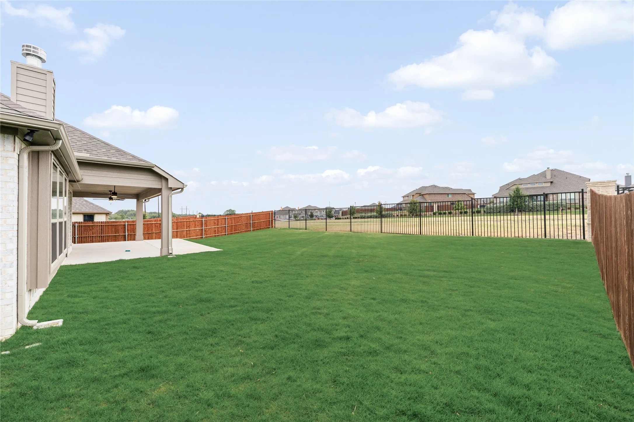 Single Family Residence For Sale in Ellis County , 3837 Eagles Bluff Road, Midlothian, Texas 76065, 5 Bedroom, 4 Bathroom, 3 Garage spaces, 3,430 Sqft, built in 2026, mls#21331412, Real Estate Agent in Midlothian, Homes For Sale in Ellis county, Homes For Sale in Midlothian, Realtor in Midlothian Texas, Real Estate Brokerage Independent Realty Texas, Luminita Cordes Realtor