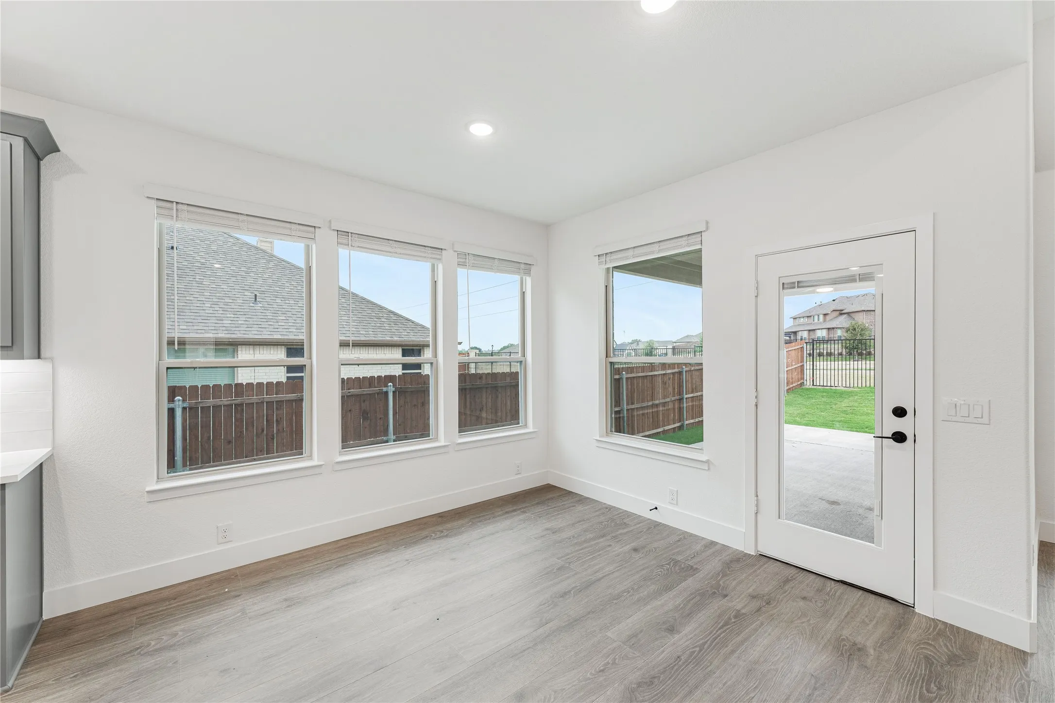 Single Family Residence For Sale in Ellis County , 3837 Eagles Bluff Road, Midlothian, Texas 76065, 5 Bedroom, 4 Bathroom, 3 Garage spaces, 3,430 Sqft, built in 2026, mls#21331412, Real Estate Agent in Midlothian, Homes For Sale in Ellis county, Homes For Sale in Midlothian, Realtor in Midlothian Texas, Real Estate Brokerage Independent Realty Texas, Luminita Cordes Realtor