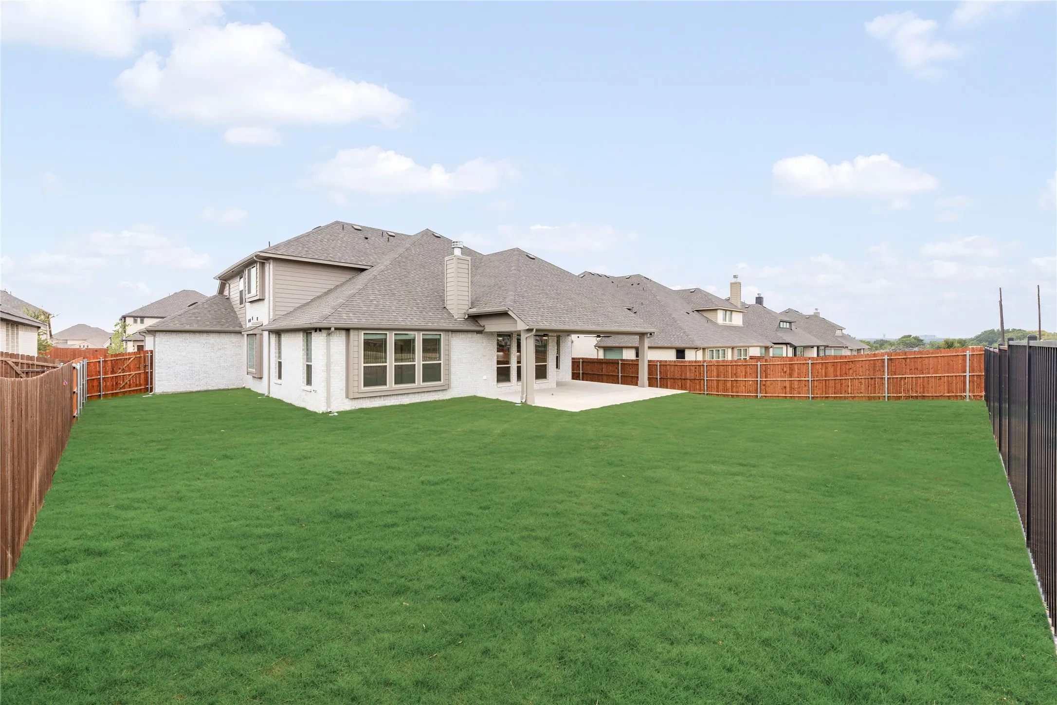 Single Family Residence For Sale in Ellis County , 3837 Eagles Bluff Road, Midlothian, Texas 76065, 5 Bedroom, 4 Bathroom, 3 Garage spaces, 3,430 Sqft, built in 2026, mls#21331412, Real Estate Agent in Midlothian, Homes For Sale in Ellis county, Homes For Sale in Midlothian, Realtor in Midlothian Texas, Real Estate Brokerage Independent Realty Texas, Luminita Cordes Realtor