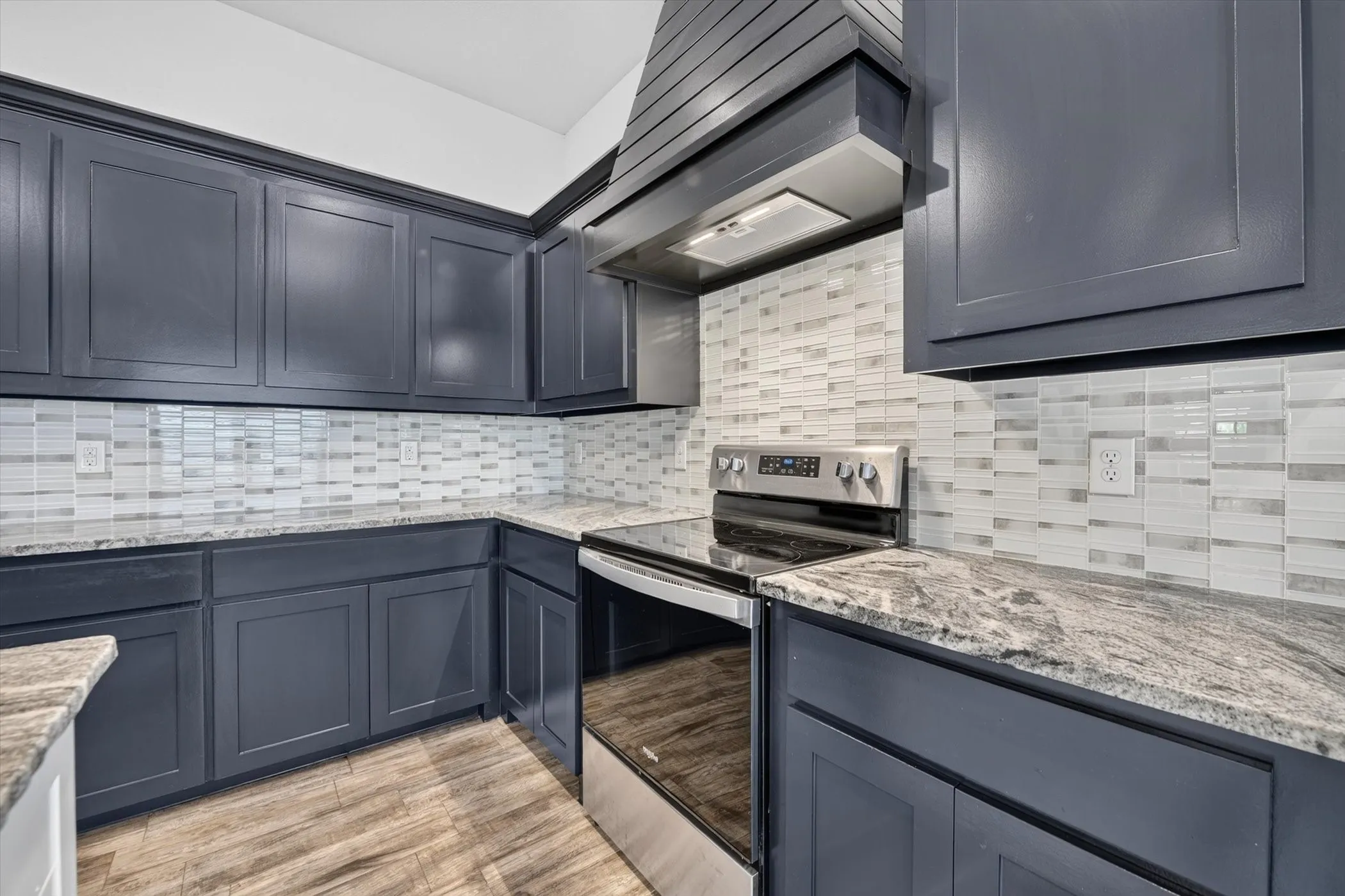 Single Family Residence For Sale in Parker County , 106 Clover Circle, Weatherford, Texas 76086, 3 Bedroom, 2 Bathroom, 2 Garage spaces, 1,332 Sqft, built in 2020, mls#21331546, Real Estate Agent in Weatherford, Homes For Sale in Parker county, Homes For Sale in Weatherford, Realtor in Weatherford Texas, Real Estate Brokerage Independent Realty Texas, Luminita Cordes Realtor