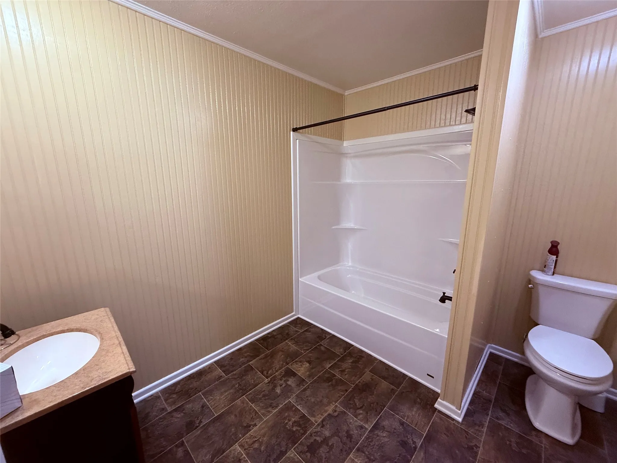 Single Family Residence For Sale in Franklin (TX) County , 175 County Road Nw 1010, Mount Vernon, Texas 75457, 2 Bedroom, 1 Bathroom, Garage spaces, 1,350 Sqft, built in 2013, mls#21330855, Real Estate Agent in Mount Vernon, Homes For Sale in Franklin (TX) county, Homes For Sale in Mount Vernon, Realtor in Mount Vernon Texas, Real Estate Brokerage Independent Realty Texas, Luminita Cordes Realtor