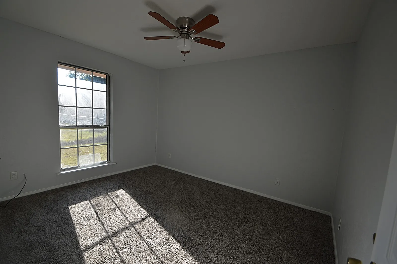 Single Family Residence For Rent in Hunt County , 201 Kirk Lane, West Tawakoni, Texas 75474, 3 Bedroom, 1 Bathroom, Garage spaces, 1,210 Sqft, built in 1985, mls#21331931, Real Estate Agent in West Tawakoni, Homes For Rent in Hunt county, Homes For Rent in West Tawakoni, Realtor in West Tawakoni Texas, Real Estate Brokerage Independent Realty Texas, Luminita Cordes Realtor