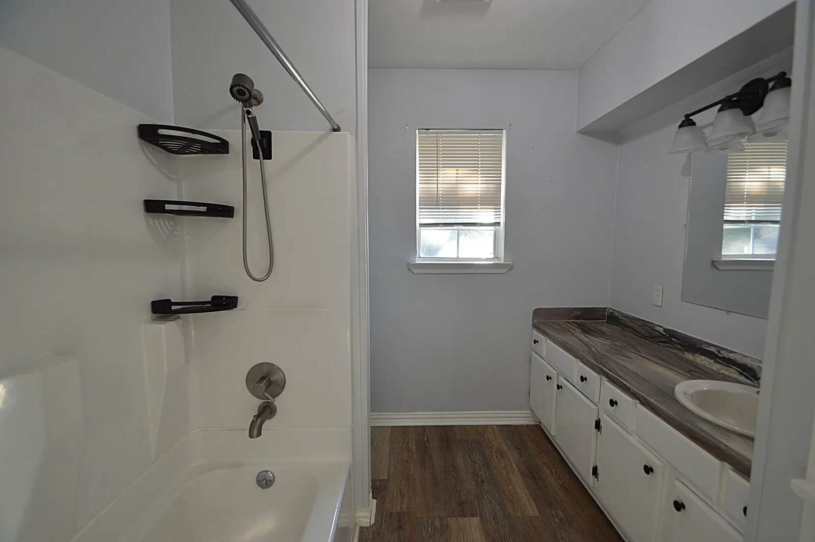 Single Family Residence For Rent in Hunt County , 201 Kirk Lane, West Tawakoni, Texas 75474, 3 Bedroom, 1 Bathroom, Garage spaces, 1,210 Sqft, built in 1985, mls#21331931, Real Estate Agent in West Tawakoni, Homes For Rent in Hunt county, Homes For Rent in West Tawakoni, Realtor in West Tawakoni Texas, Real Estate Brokerage Independent Realty Texas, Luminita Cordes Realtor
