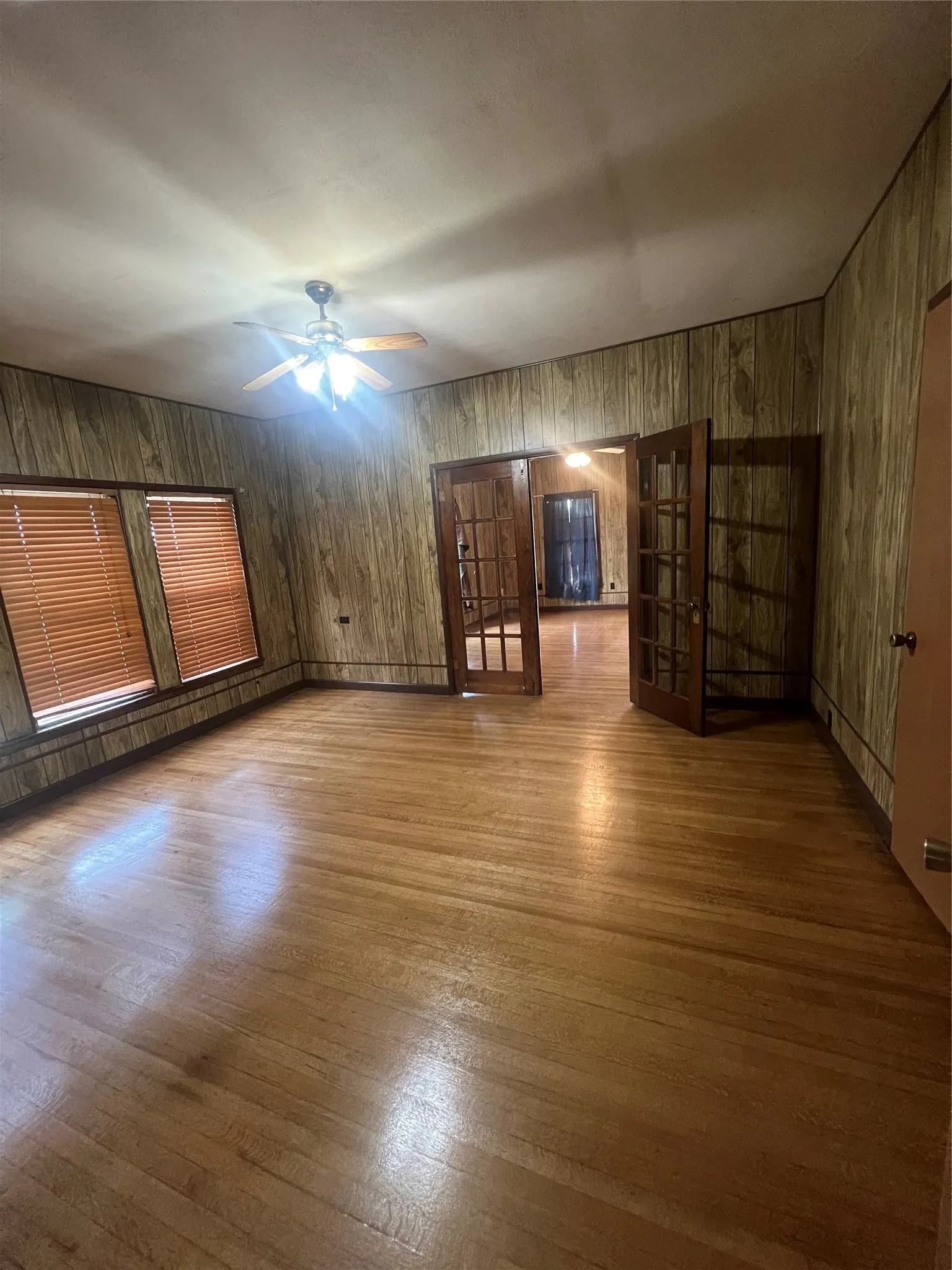 Single Family Residence For Sale in Callahan County , 340 Walnut Street, Baird, Texas 79504, 3 Bedroom, 2 Bathroom, 3 Garage spaces, 1,840 Sqft, built in 1948, Price $185,000, mls#21331125, Real Estate Agent in Baird, Homes For Sale in Callahan county, Homes For Sale in Baird, Realtor in Baird Texas, Real Estate Brokerage Independent Realty Texas, Luminita Cordes Realtor