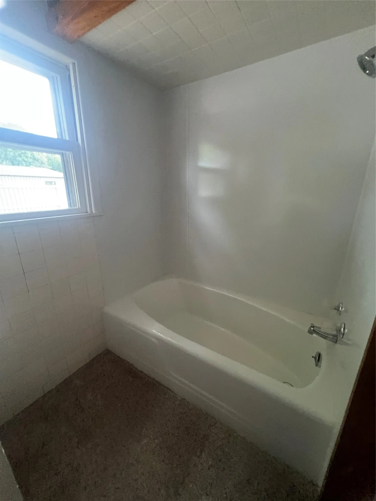 Single Family Residence For Sale in Callahan County , 340 Walnut Street, Baird, Texas 79504, 3 Bedroom, 2 Bathroom, 3 Garage spaces, 1,840 Sqft, built in 1948, Price $185,000, mls#21331125, Real Estate Agent in Baird, Homes For Sale in Callahan county, Homes For Sale in Baird, Realtor in Baird Texas, Real Estate Brokerage Independent Realty Texas, Luminita Cordes Realtor