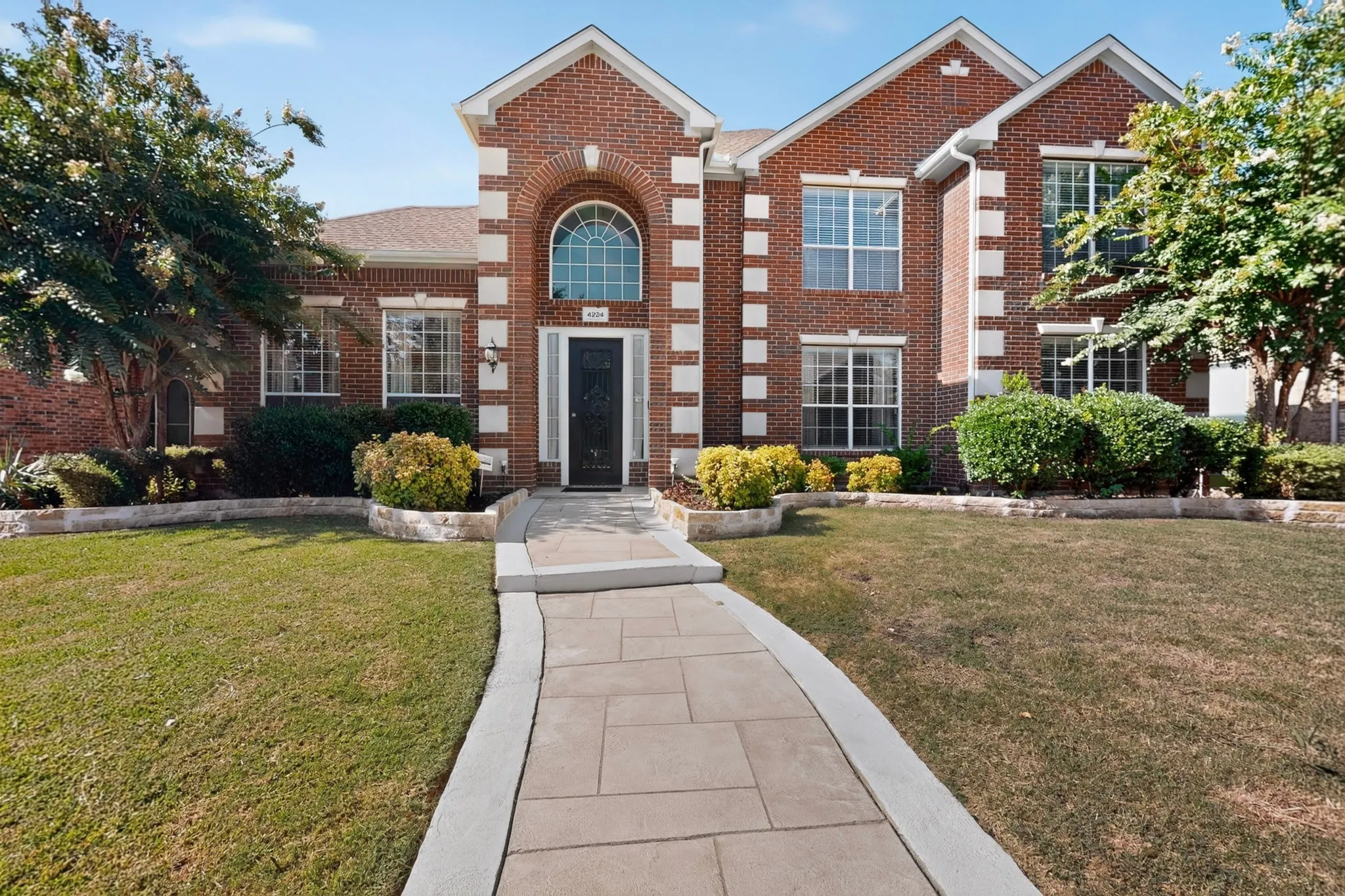 Single Family Residence For Sale in Collin County , 4224 Barnsley Drive, Plano, Texas 75093, 5 Bedroom, 4 Bathroom, 2 Garage spaces, 3,461 Sqft, built in 1994, mls#21330100, Real Estate Agent in Plano, Homes For Sale in Collin county, Homes For Sale in Plano, Realtor in Plano Texas, Real Estate Brokerage Independent Realty Texas, Luminita Cordes Realtor