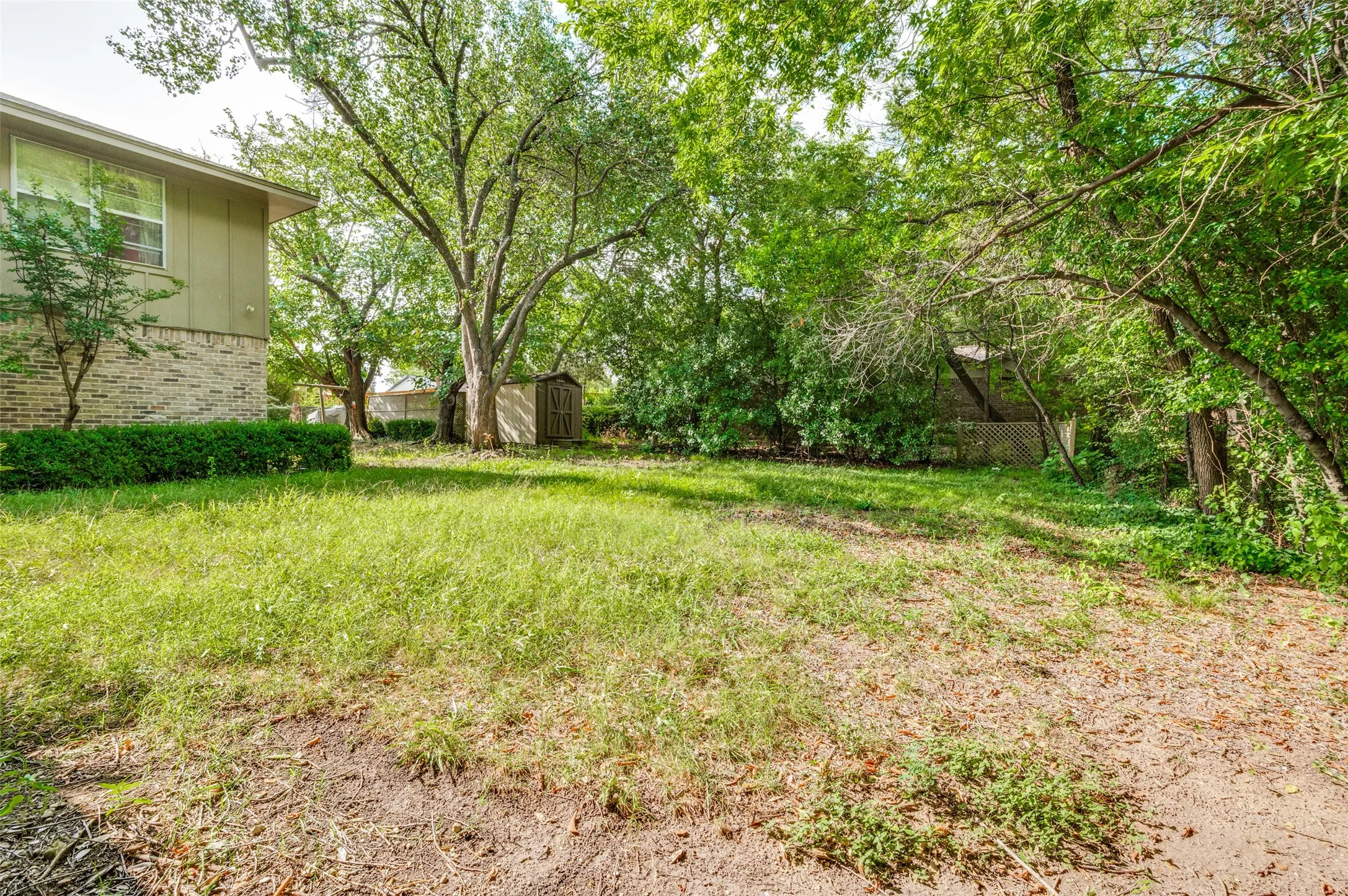 Single Family Residence For Sale in Dallas County , 406 Dula Circle, Duncanville, Texas 75116, 3 Bedroom, 2 Bathroom, 2 Garage spaces, 2,454 Sqft, built in 1975, mls#21331950, Real Estate Agent in Duncanville, Homes For Sale in Dallas county, Homes For Sale in Duncanville, Realtor in Duncanville Texas, Real Estate Brokerage Independent Realty Texas, Luminita Cordes Realtor