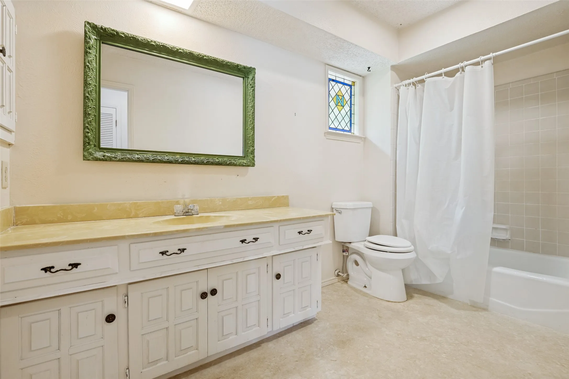 Single Family Residence For Sale in Dallas County , 406 Dula Circle, Duncanville, Texas 75116, 3 Bedroom, 2 Bathroom, 2 Garage spaces, 2,454 Sqft, built in 1975, mls#21331950, Real Estate Agent in Duncanville, Homes For Sale in Dallas county, Homes For Sale in Duncanville, Realtor in Duncanville Texas, Real Estate Brokerage Independent Realty Texas, Luminita Cordes Realtor