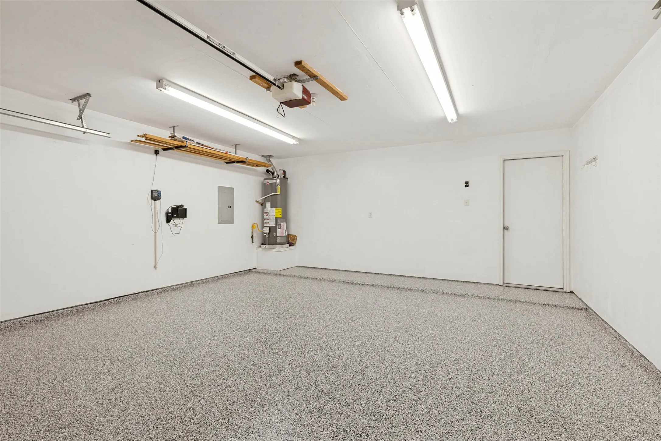 New epoxy floor in garage