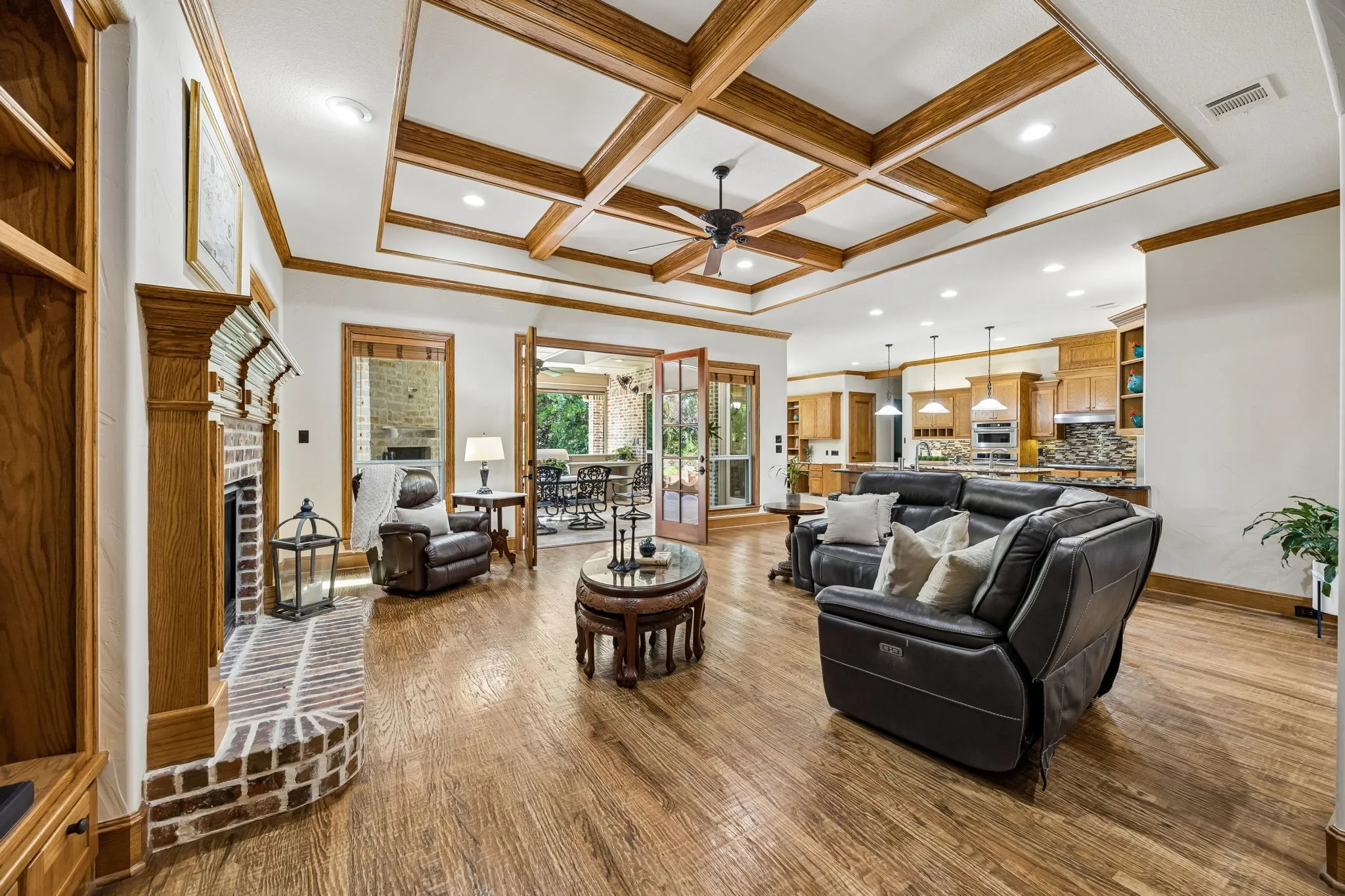 Single Family Residence For Sale in Collin County , 79 Seis Lagos Trail, Lucas, Texas 75098, 4 Bedroom, 4 Bathroom, 3 Garage spaces, 4,034 Sqft, built in 2004, mls#21331404, Real Estate Agent in Lucas, Homes For Sale in Collin county, Homes For Sale in Lucas, Realtor in Lucas Texas, Real Estate Brokerage Independent Realty Texas, Luminita Cordes Realtor