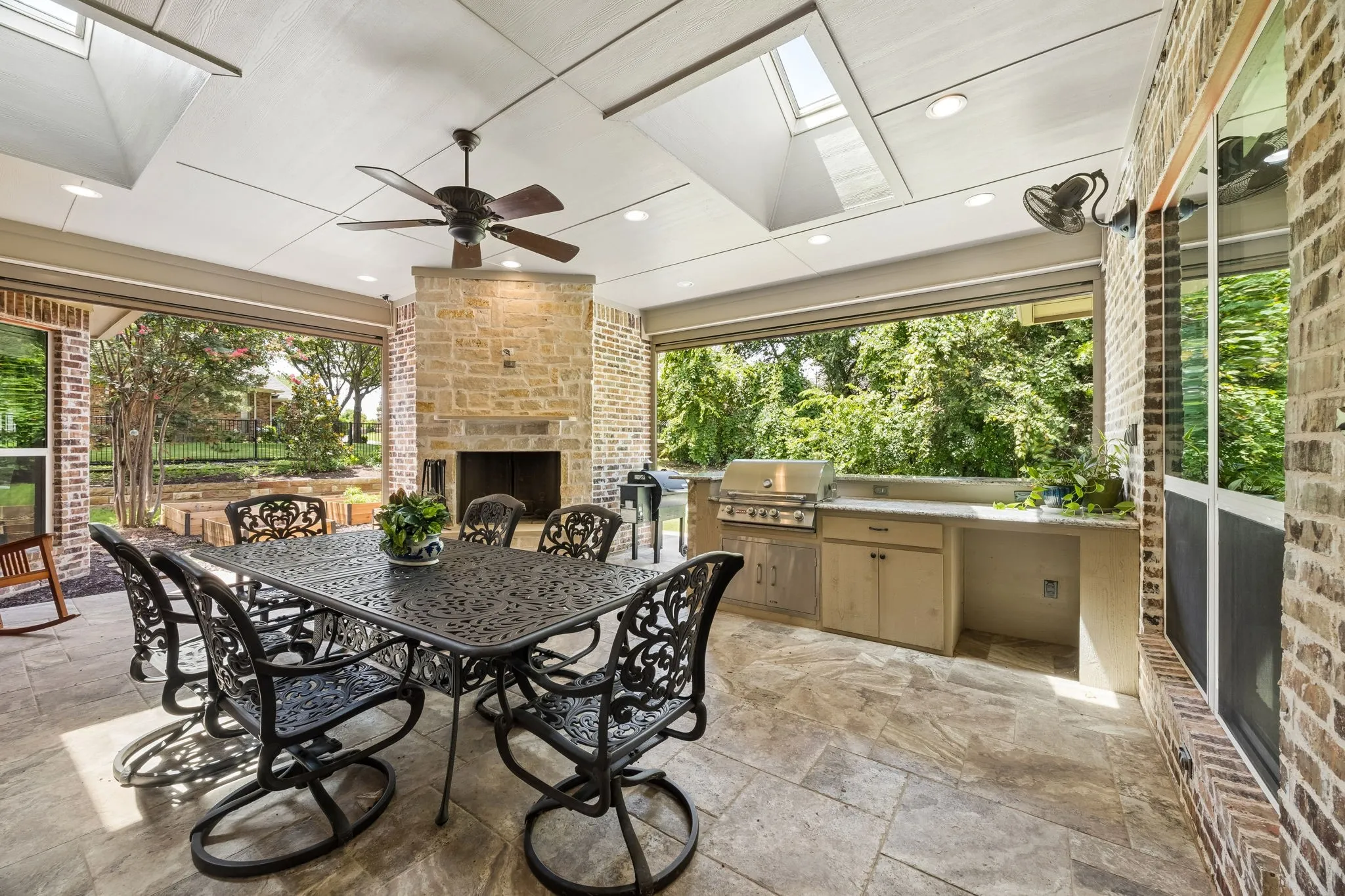Single Family Residence For Sale in Collin County , 79 Seis Lagos Trail, Lucas, Texas 75098, 4 Bedroom, 4 Bathroom, 3 Garage spaces, 4,034 Sqft, built in 2004, mls#21331404, Real Estate Agent in Lucas, Homes For Sale in Collin county, Homes For Sale in Lucas, Realtor in Lucas Texas, Real Estate Brokerage Independent Realty Texas, Luminita Cordes Realtor