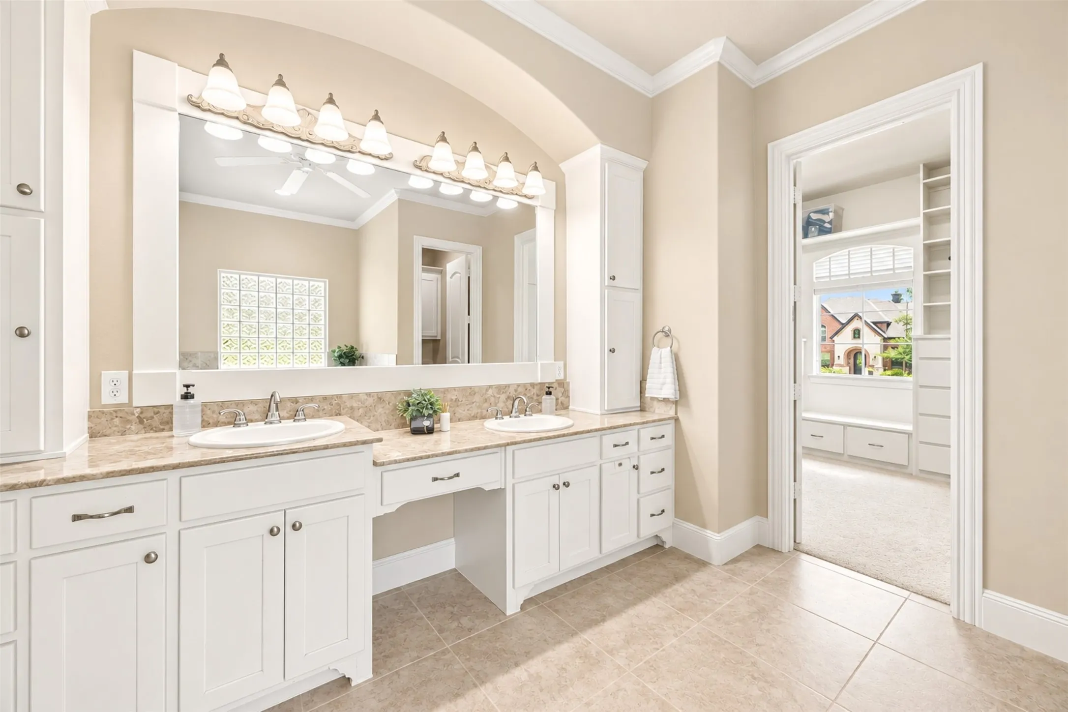 Single Family Residence For Sale in Collin County , 79 Seis Lagos Trail, Lucas, Texas 75098, 4 Bedroom, 4 Bathroom, 3 Garage spaces, 4,034 Sqft, built in 2004, mls#21331404, Real Estate Agent in Lucas, Homes For Sale in Collin county, Homes For Sale in Lucas, Realtor in Lucas Texas, Real Estate Brokerage Independent Realty Texas, Luminita Cordes Realtor