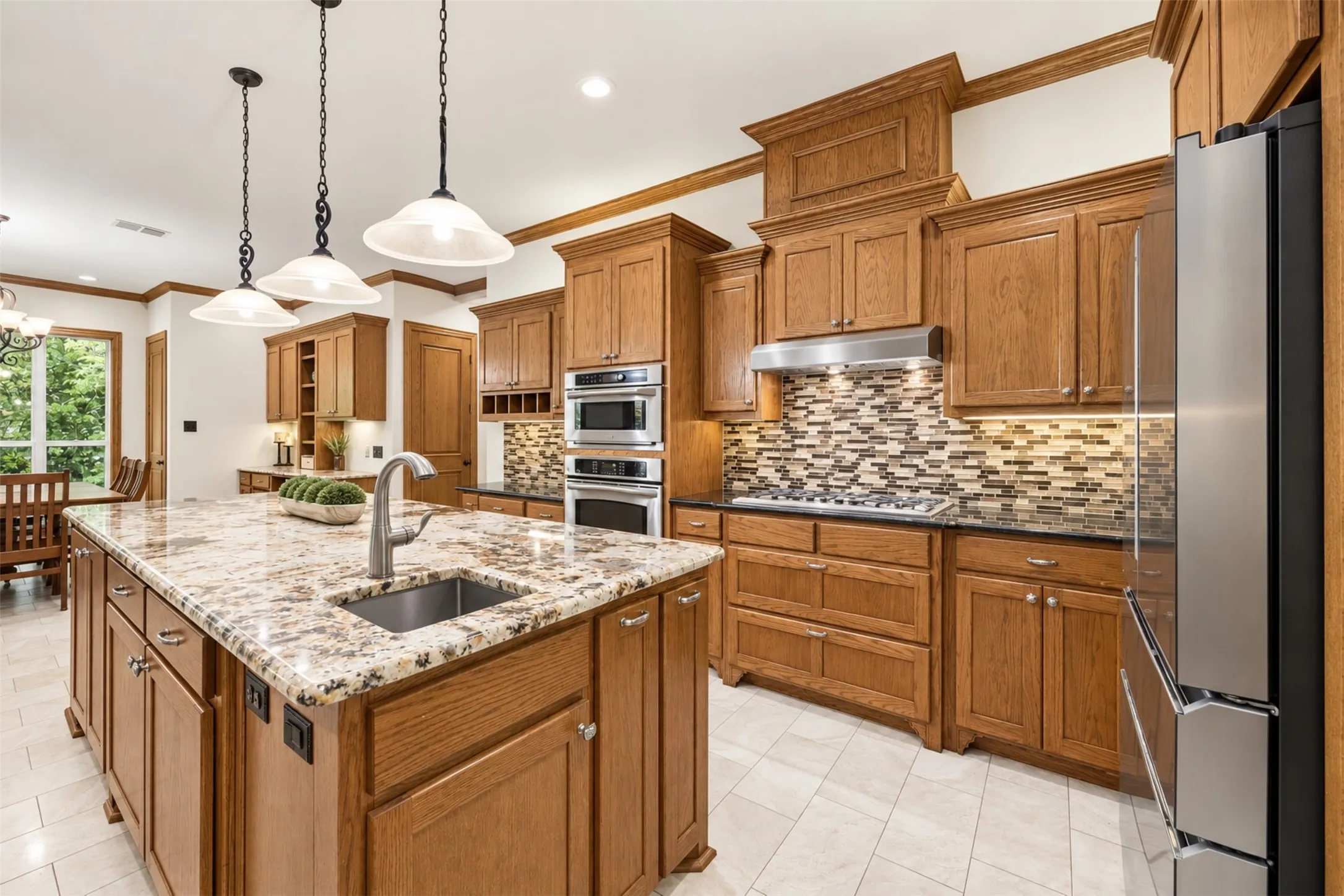 Single Family Residence For Sale in Collin County , 79 Seis Lagos Trail, Lucas, Texas 75098, 4 Bedroom, 4 Bathroom, 3 Garage spaces, 4,034 Sqft, built in 2004, mls#21331404, Real Estate Agent in Lucas, Homes For Sale in Collin county, Homes For Sale in Lucas, Realtor in Lucas Texas, Real Estate Brokerage Independent Realty Texas, Luminita Cordes Realtor