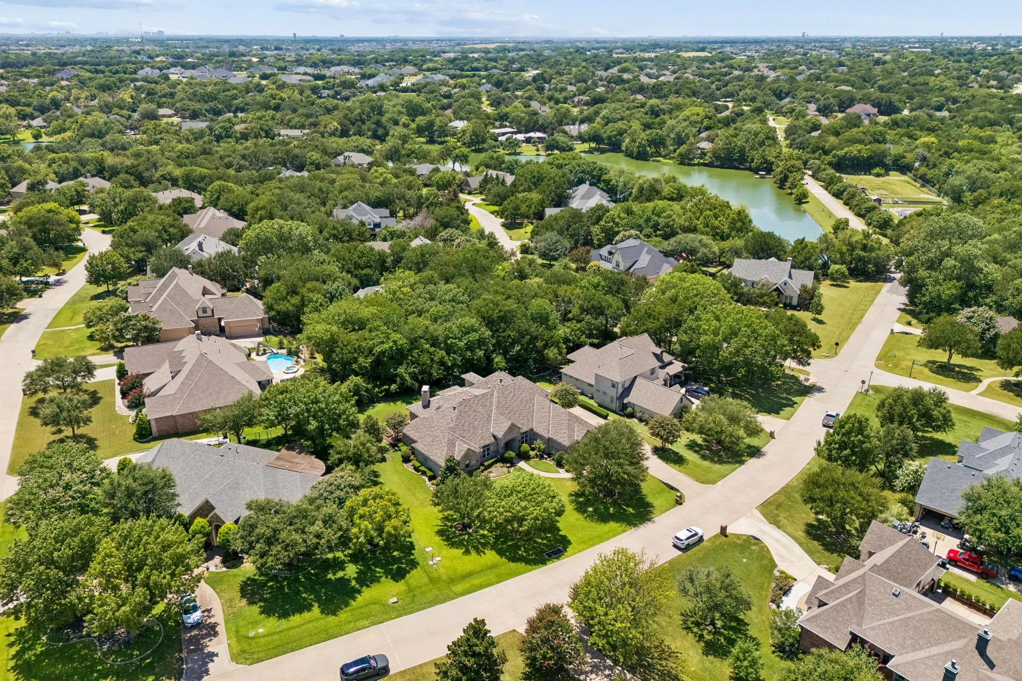 Single Family Residence For Sale in Collin County , 79 Seis Lagos Trail, Lucas, Texas 75098, 4 Bedroom, 4 Bathroom, 3 Garage spaces, 4,034 Sqft, built in 2004, mls#21331404, Real Estate Agent in Lucas, Homes For Sale in Collin county, Homes For Sale in Lucas, Realtor in Lucas Texas, Real Estate Brokerage Independent Realty Texas, Luminita Cordes Realtor